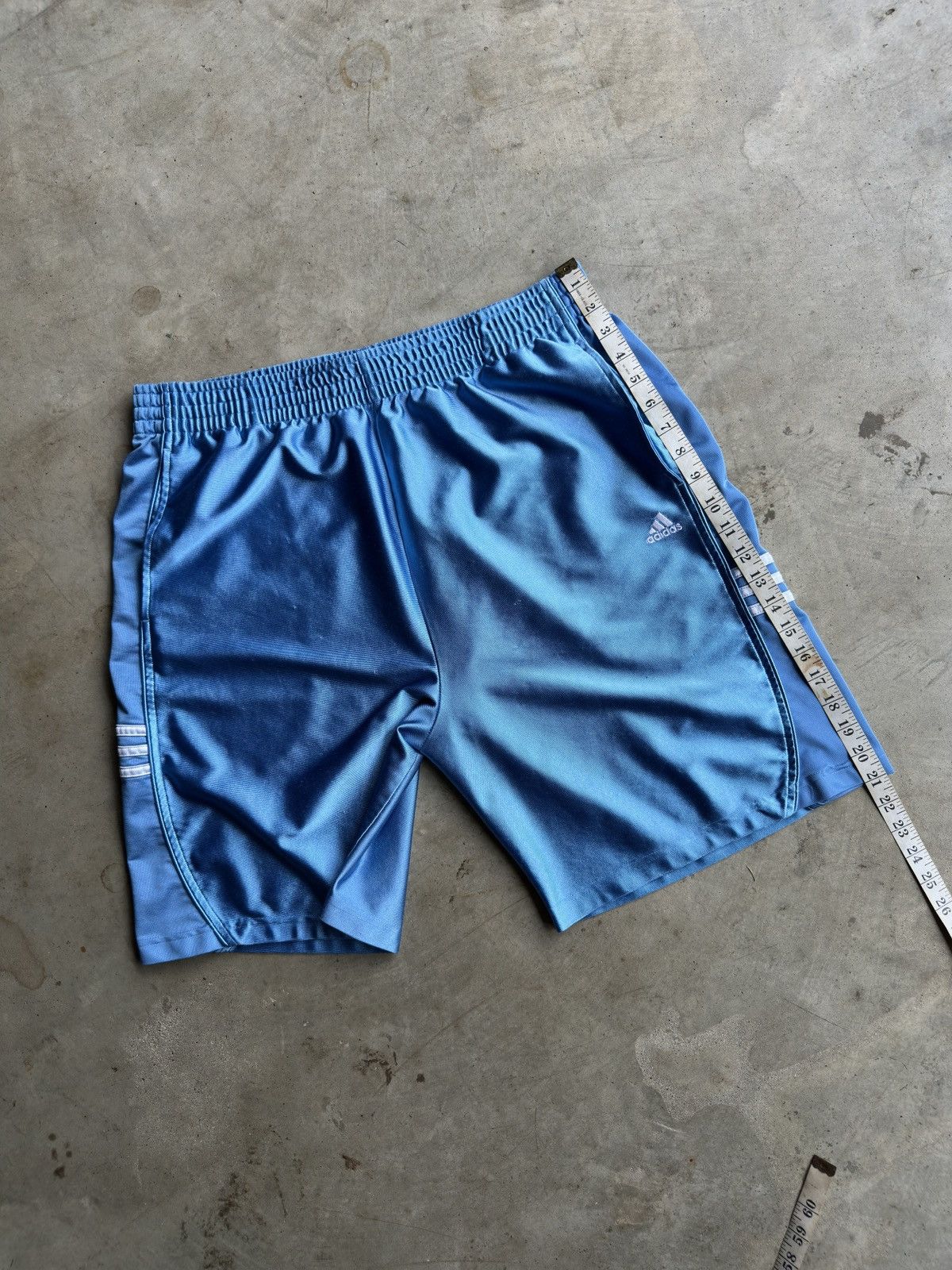 Adidas Vintage Blue Adidas Basketball Shorts - XL Size US 33 - 5 Thumbnail