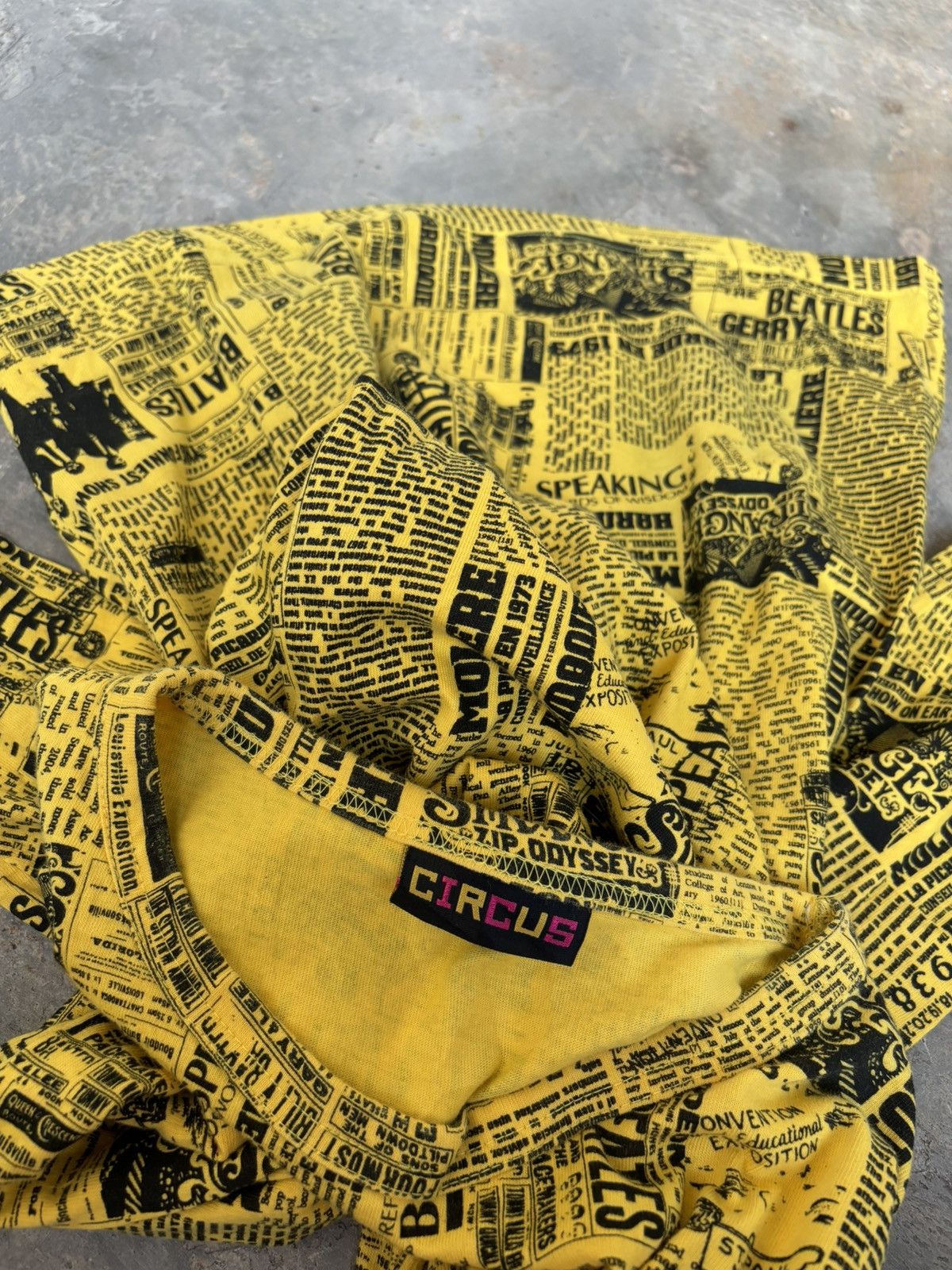Hysteric Glamour Y2k Circus the beatles Full Print Longsleeve Size US L / EU 52-54 / 3 - 8 Thumbnail