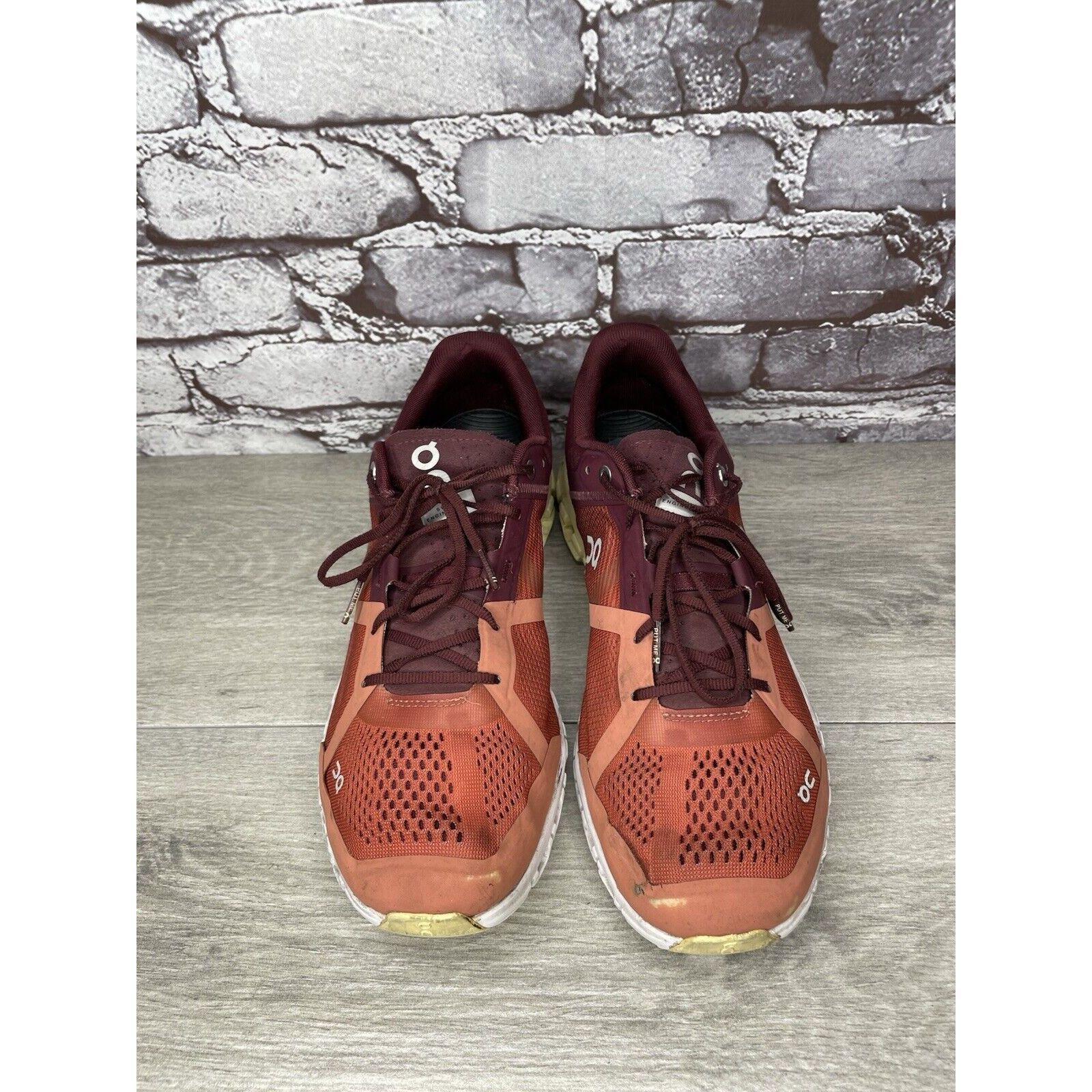 On On Cloudflow Flare Dawn Burgundy Red Synthetic Lace Gym Shoe Size US 9.5 / EU 42-43 - 19 Thumbnail