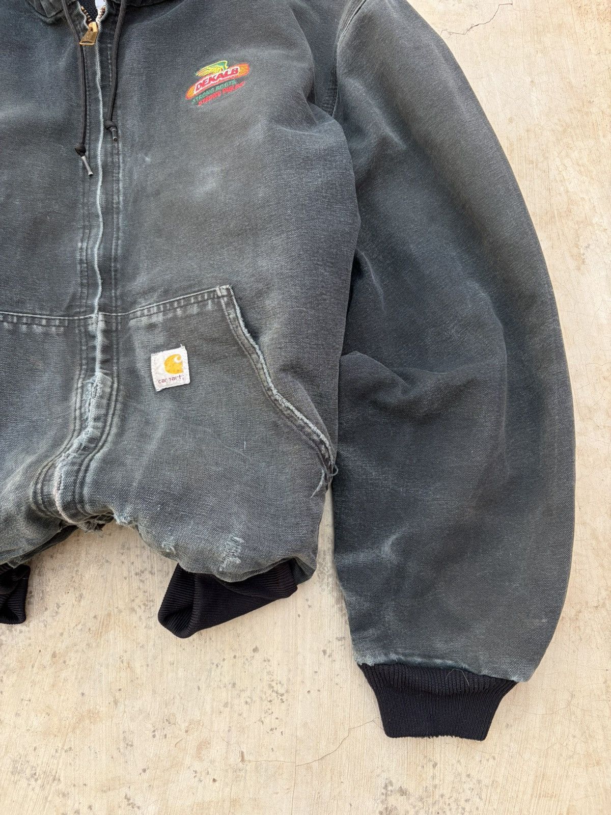 Carhartt Vintage 00s Faded Carhartt Active Jacket J131 BLK Size US XL / EU 56 / 4 - 6 Thumbnail