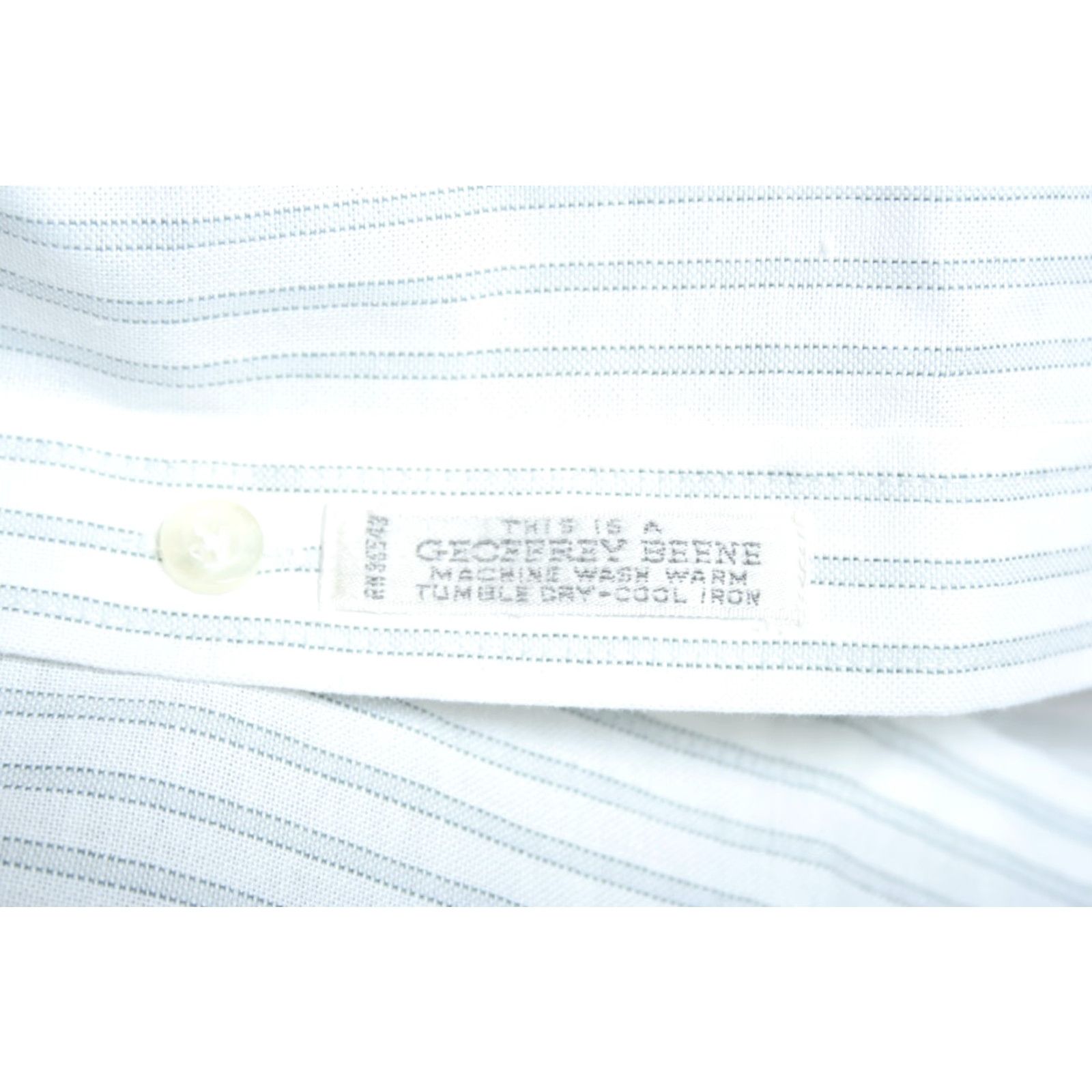 Vintage VINTAGE Geoffery Beene Striped OCBD Button Front Shirt Sz. 15 1/2 x 34/35 Gray White 1980s Mens Shirt Size US S / EU 44-46 / 1 - 8 Thumbnail