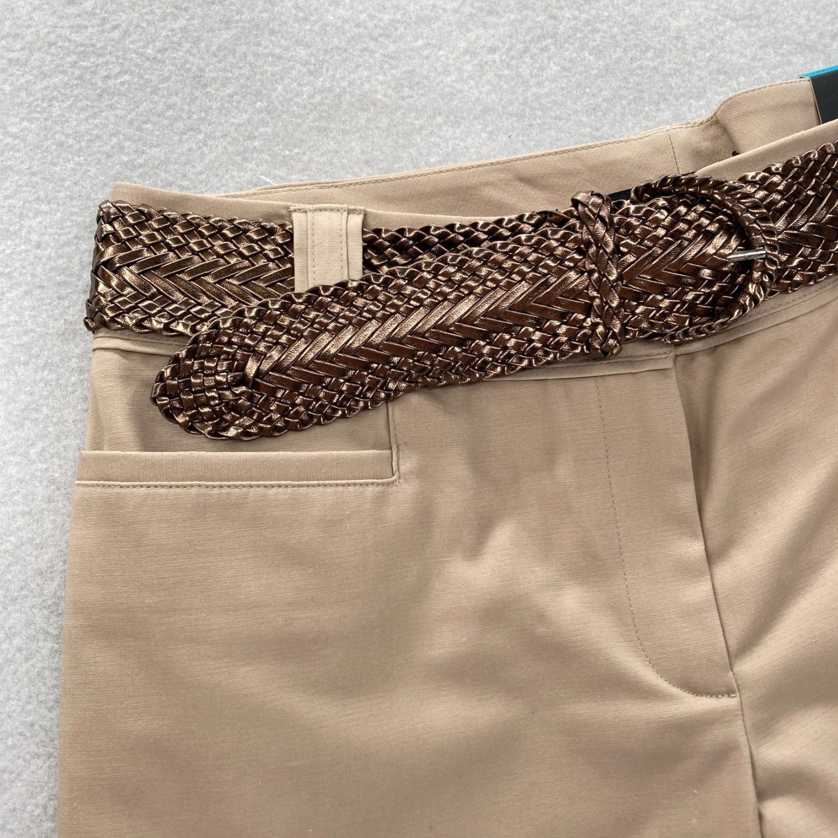 Apt. 9 Apt. 9 Maxwell Capri Pants Women's 4 Beige Stretch Mid Rise Straight Belted NWT Pants Size 26" / US 2 / IT 38 - 3 Thumbnail