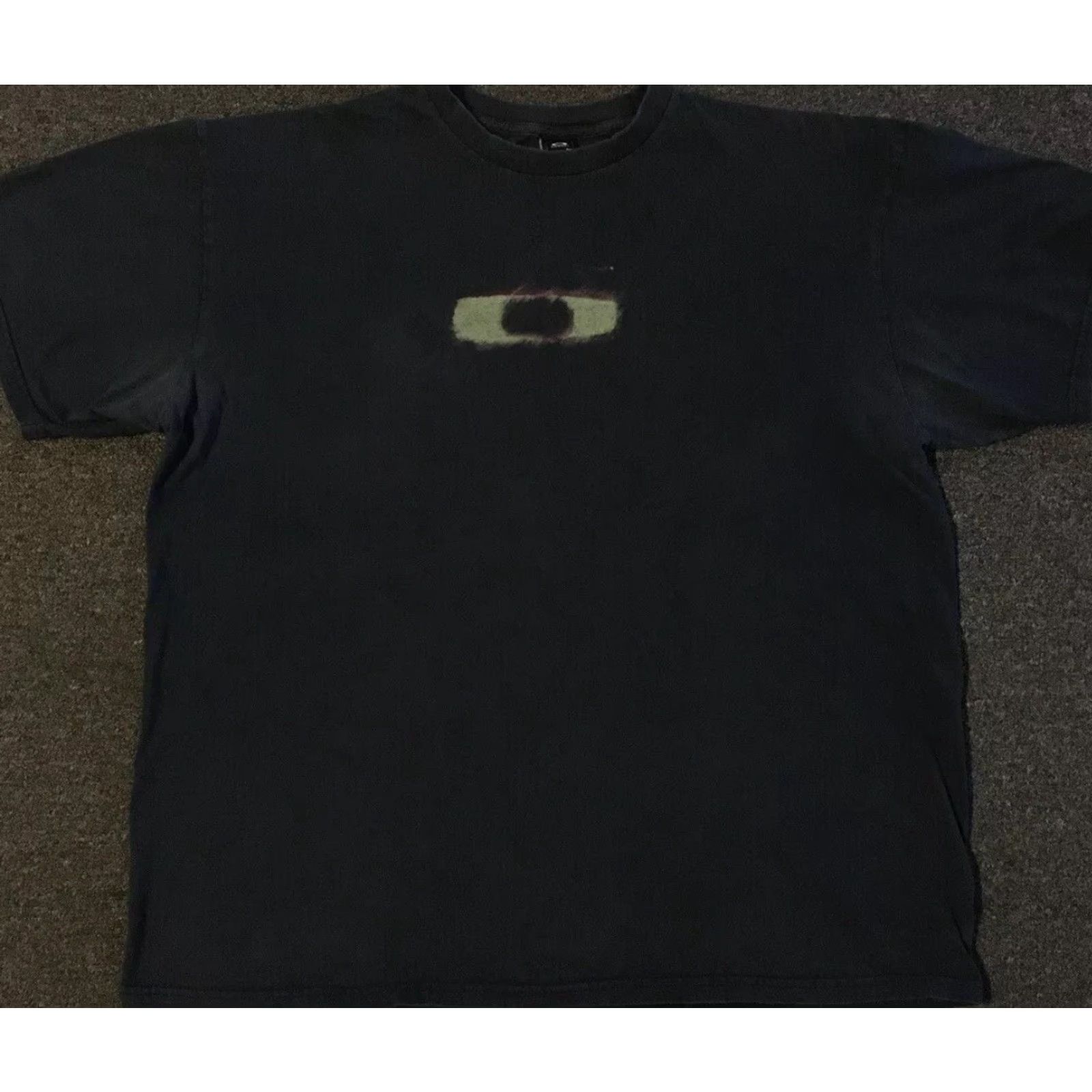 Oakley Vtg Oakley Faded Distress Shirt XXL Skate Grunge Gorpcore Surf 90 Y2K Fire Flame USA Mens T-Shirt Black Logo Street Rockabilly Vintage Glow Size US XXL / EU 58 / 5 - 2 Thumbnail