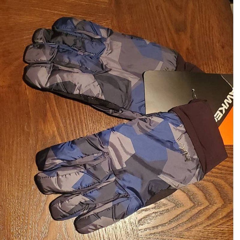 Hawke & Co Hawke & Co Unisex Lightweight Blue Fractal Camo Gloves S/M Size ONE SIZE - 1 Thumbnail