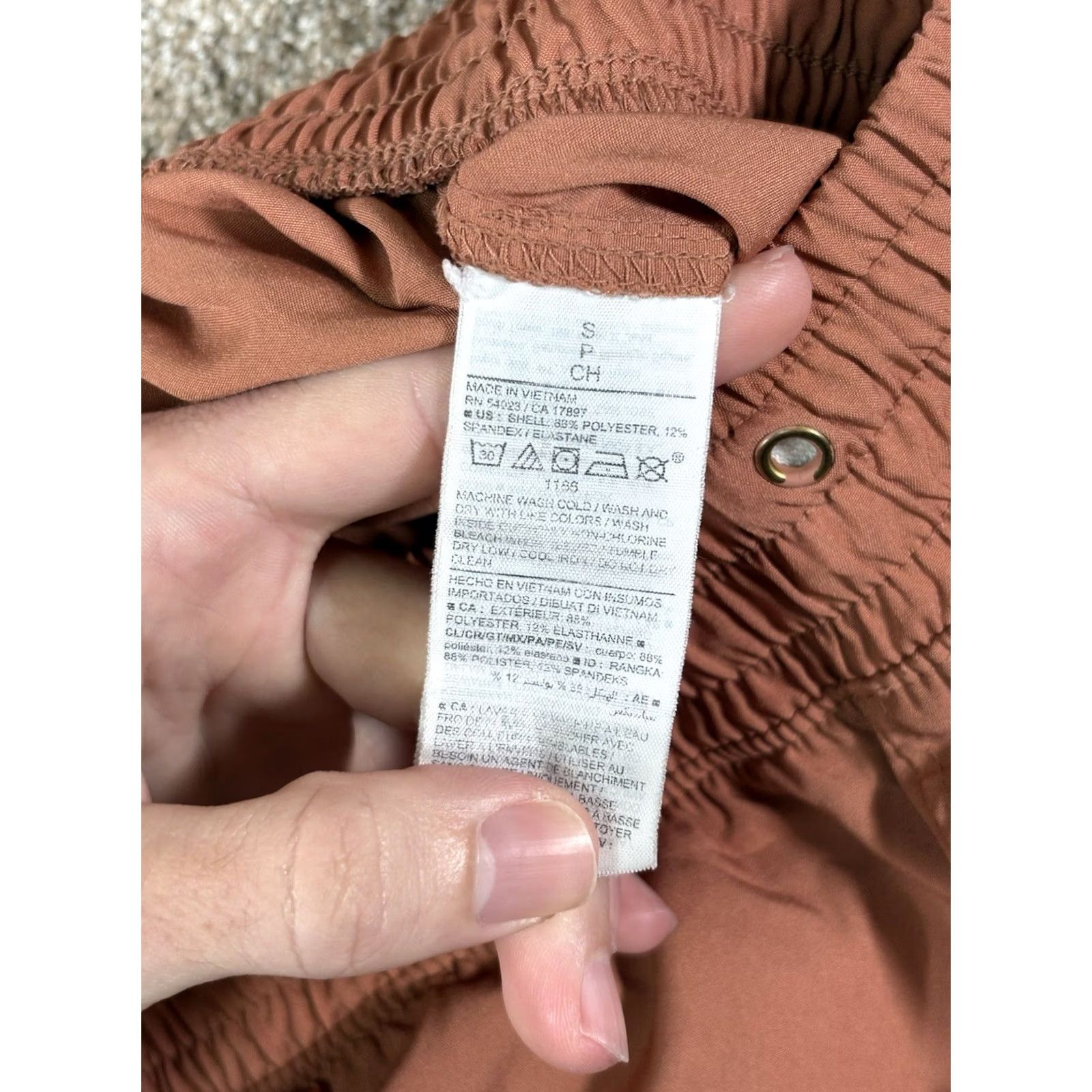 Old Navy Old Navy Women’s S Quick Dry Stretch Tech Cargo Shorts Athletic Running Cargo Shorts Size 28" / US 6 / IT 42 - 4 Thumbnail