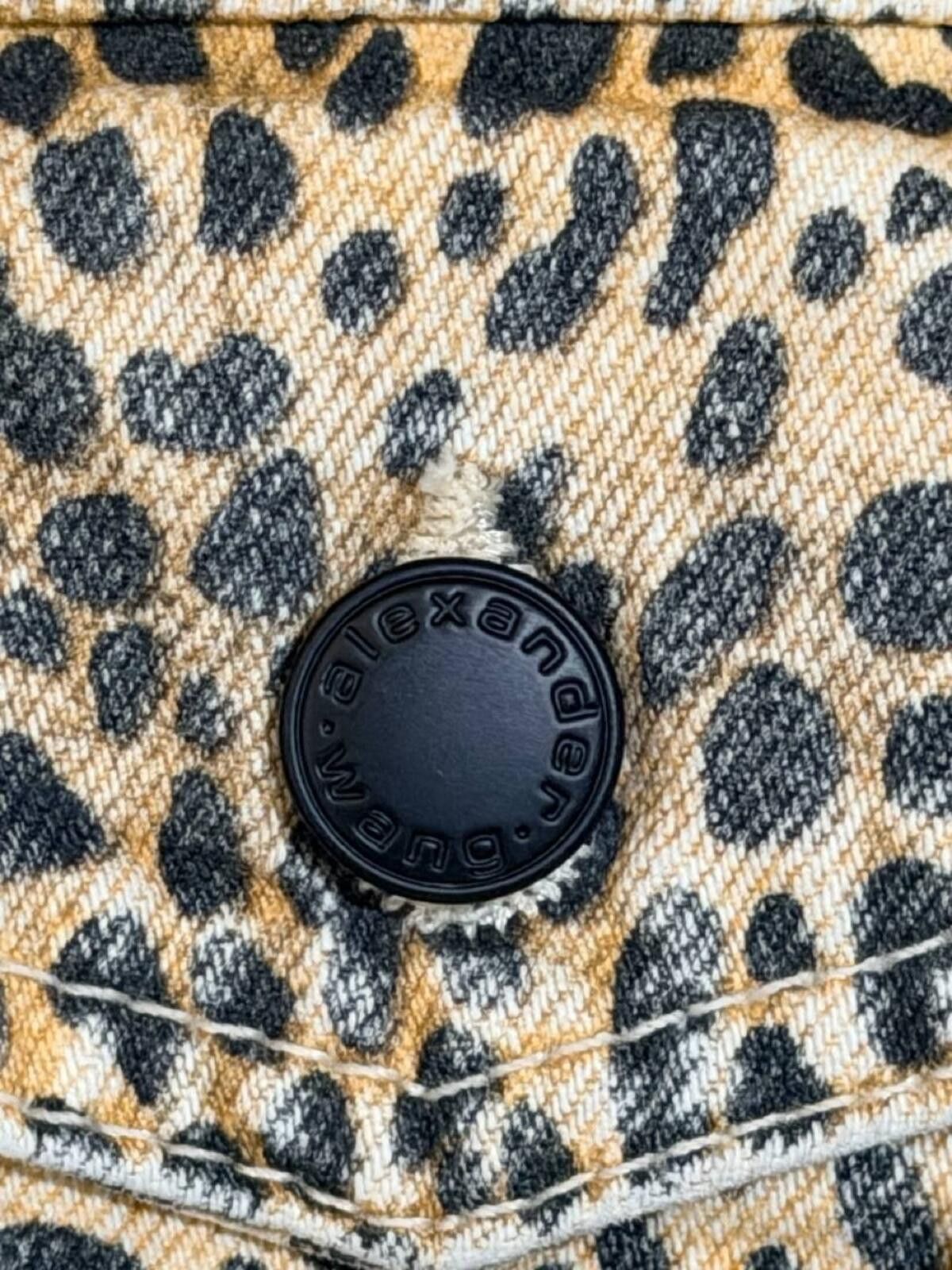 Alexander Wang Alexander Wang "Game" Leopard Print Denim Trucker Jacket Size L / US 10 / IT 46 - 6 Thumbnail