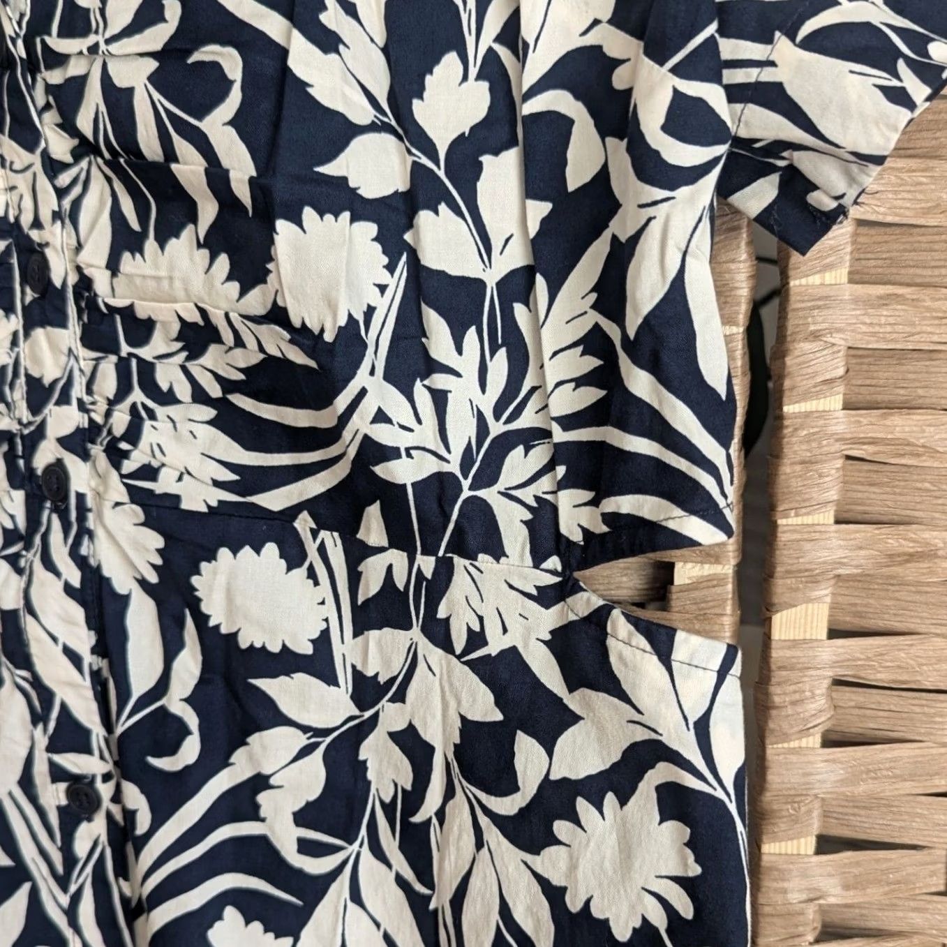 Old Navy Old Navy Shirt Dress Nautical Floral Midi Navy White Short Sleeve Cut Out Button Front, Blue, L Womens Size L / US 10 / IT 46 - 3 Thumbnail