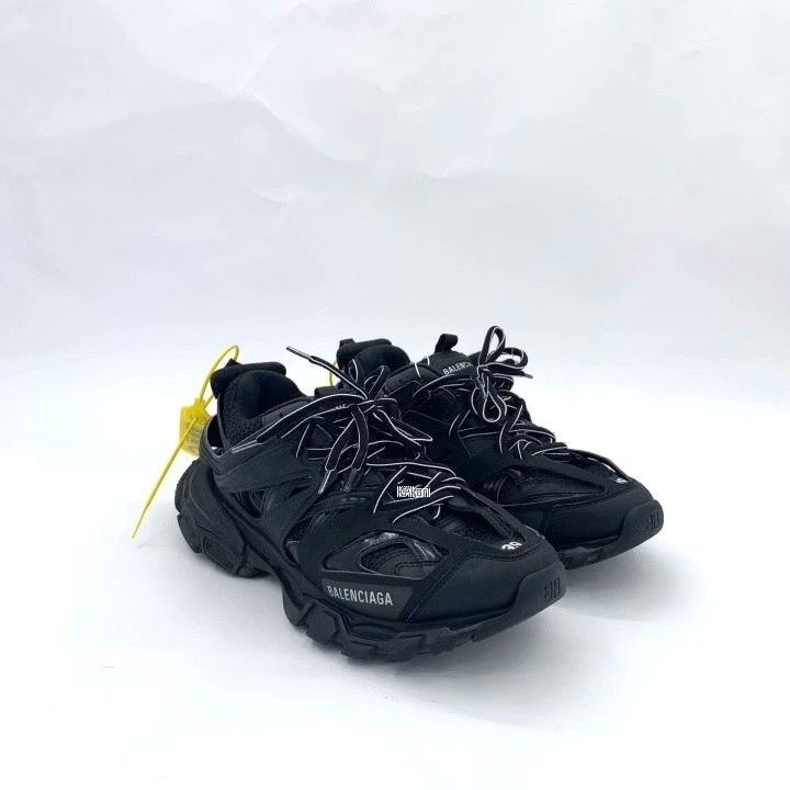 Balenciaga Balenciaga Track Black Logo Sneakers Size US 6 / EU 39 - 2 Thumbnail