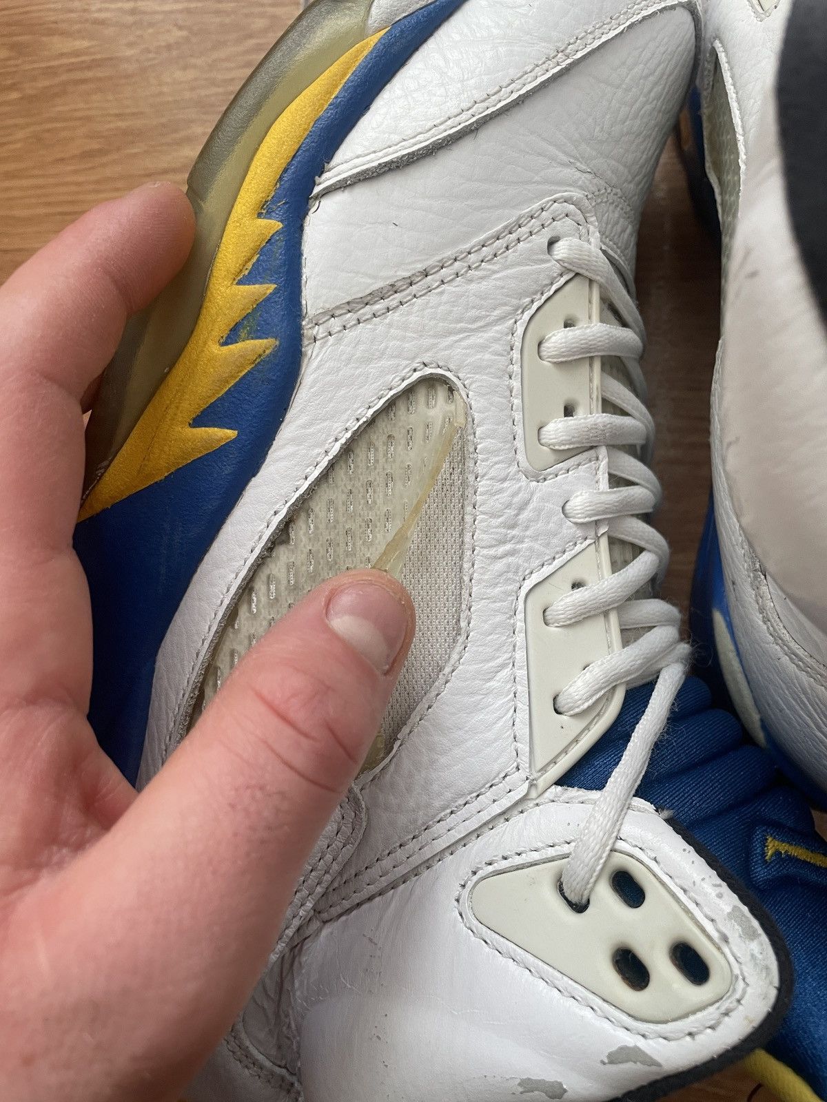 Jordan Brand Nike Air Jordan 5 Retro 2013 Laney Size US 9,5 136027-189 Size US 9.5 / EU 42-43 - 12 Thumbnail