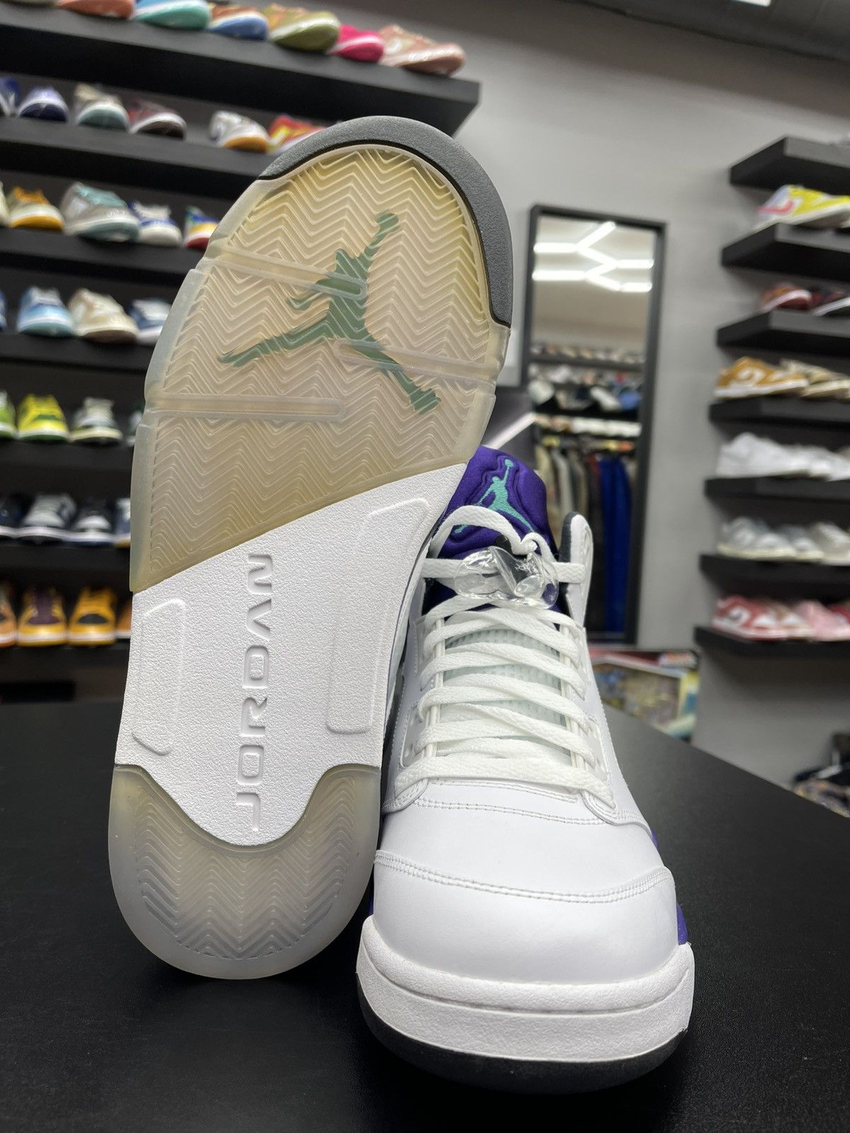 Jordan Brand Size 10 - Jordan 5 Grape “2013” Size US 10 / EU 43 - 9 Thumbnail