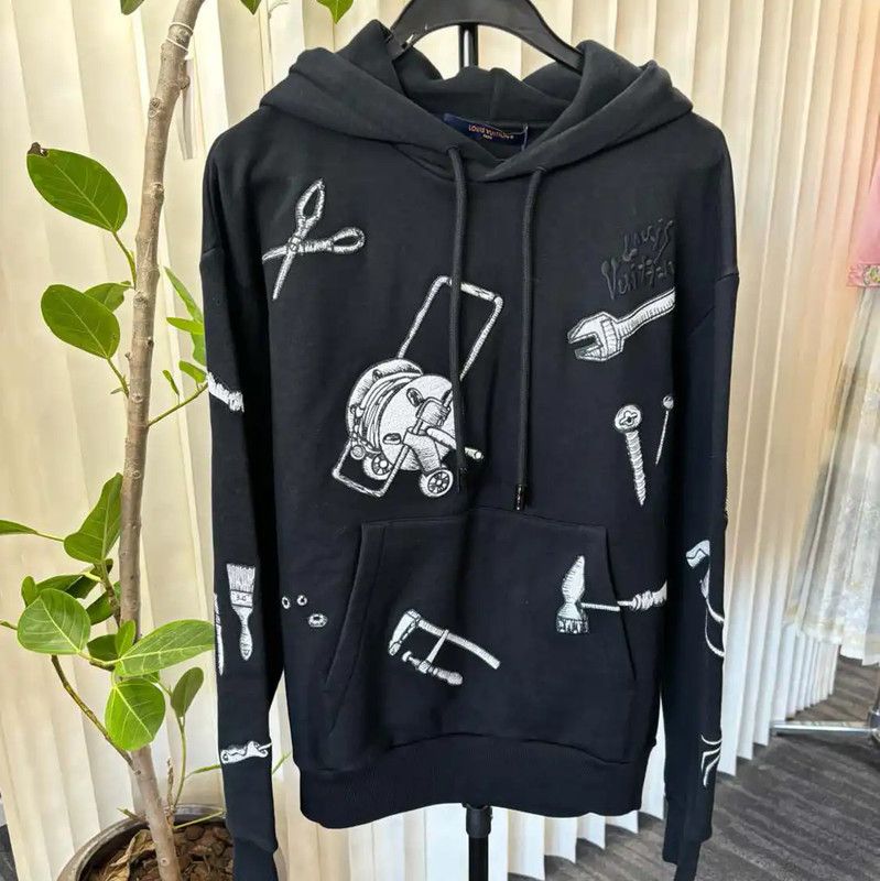 Louis Vuitton Louis Vuitton Black Cotton Long Sleeve Hoodie 0089 Size S / US 4 / IT 40 - 1 Thumbnail