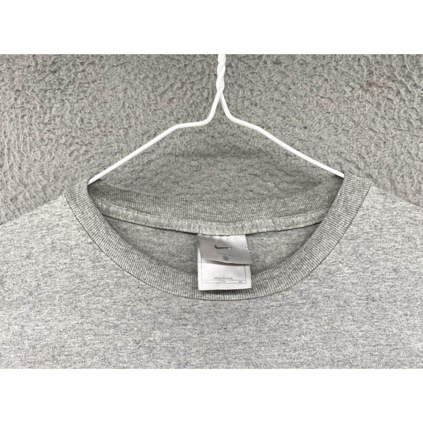Nike VINTAGE Nike Basketball T Shirt Mens Silver Tag USA Made Shirt 2XL Gray Size US XXL / EU 58 / 5 - 4 Thumbnail