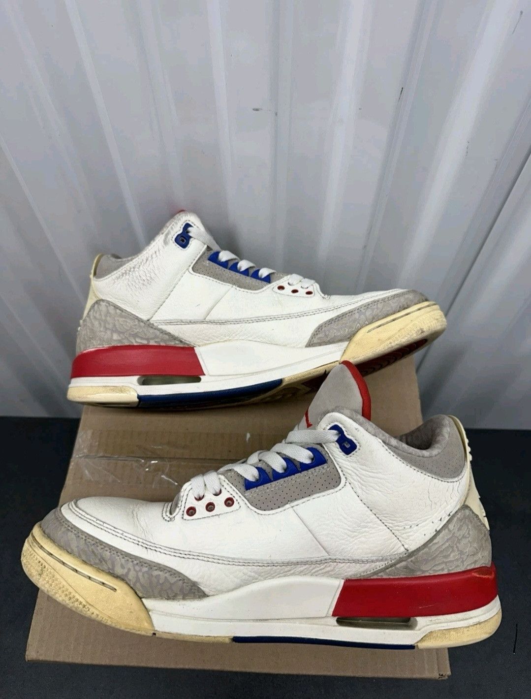 Jordan Brand Nike Air Jordan Retro 3 International Flight Size 10.5 Men Size US 10.5 / EU 43-44 - 4 Thumbnail