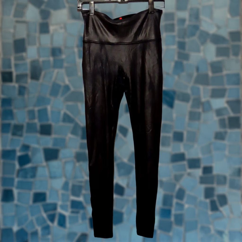 Spanx VINTAGE? No Spanx Leggings Black Faux Leather High Waist Ankle 26 Inseam M Women Regular Size M Black Fold Size 32" / US 10 / IT 46 - 1 Thumbnail