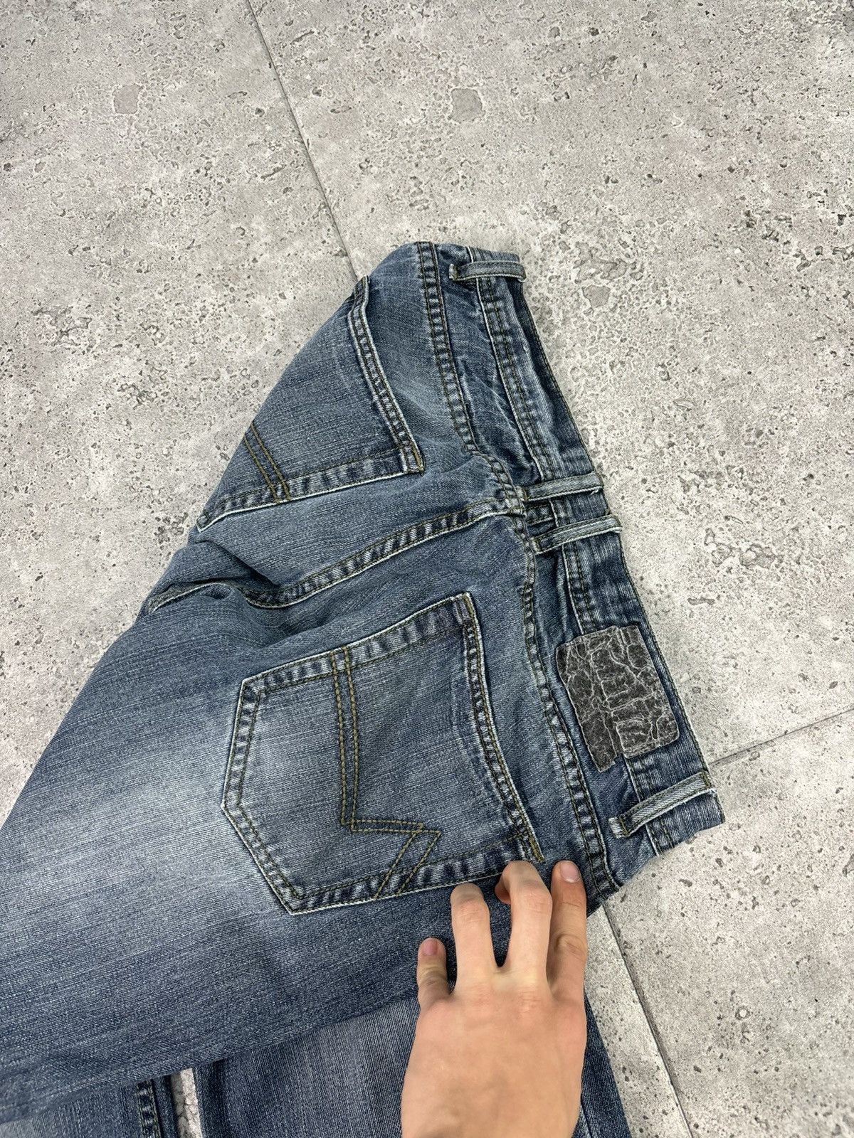 Japanese Brand × Vintage Y2K 2000s Wideleg Japan Distressed Faded Denim Pants Size US 34 / EU 50 - 6 Thumbnail