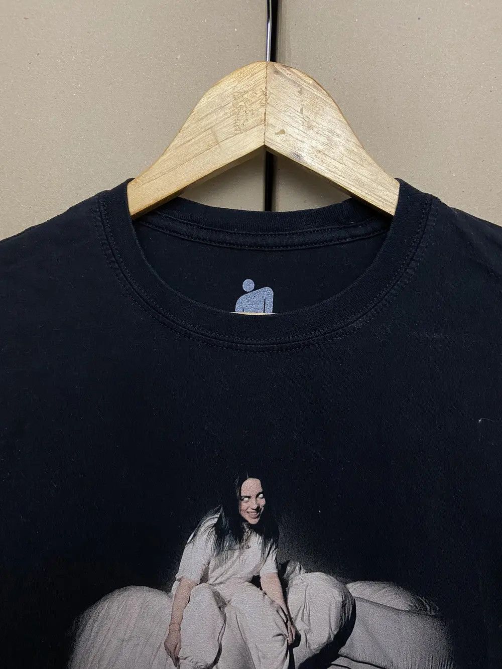 Billie Eilish VINTAGE BILLIE EILISH T SHIRT TEE Y2K POP MUSIC STREETWEAR Size US S / EU 44-46 / 1 - 6 Thumbnail