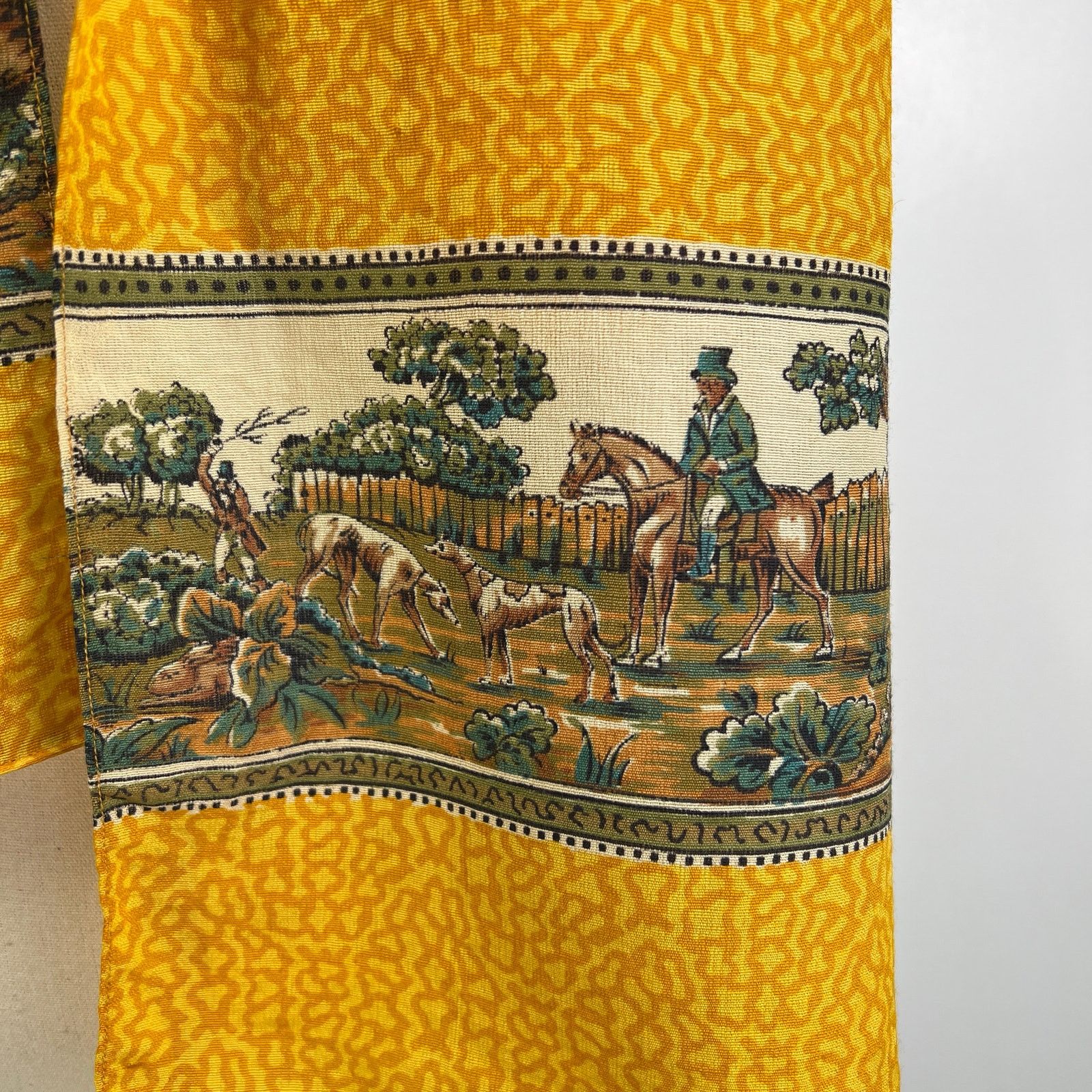 Liberty Vintage Liberty of London Yellow Scarf Hunting Motif Size ONE SIZE - 4 Thumbnail