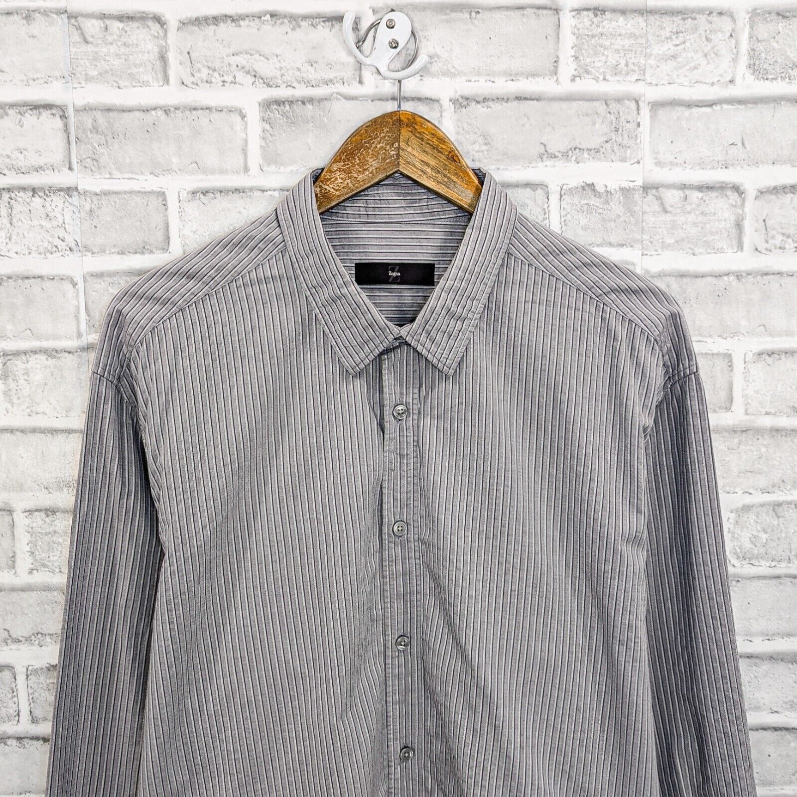 Ermenegildo Zegna Z Zegna City Fit Button up Shirt in Gray textured striped Size US L / EU 52-54 / 3 - 4 Thumbnail
