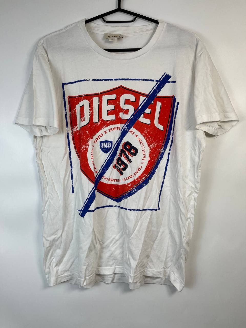 Diesel DIESEL GRAPHIC T-SHIRT SHAPES 1978 LOGO VINTAGE MENS SIZE L Size US L / EU 52-54 / 3 - 1 Thumbnail