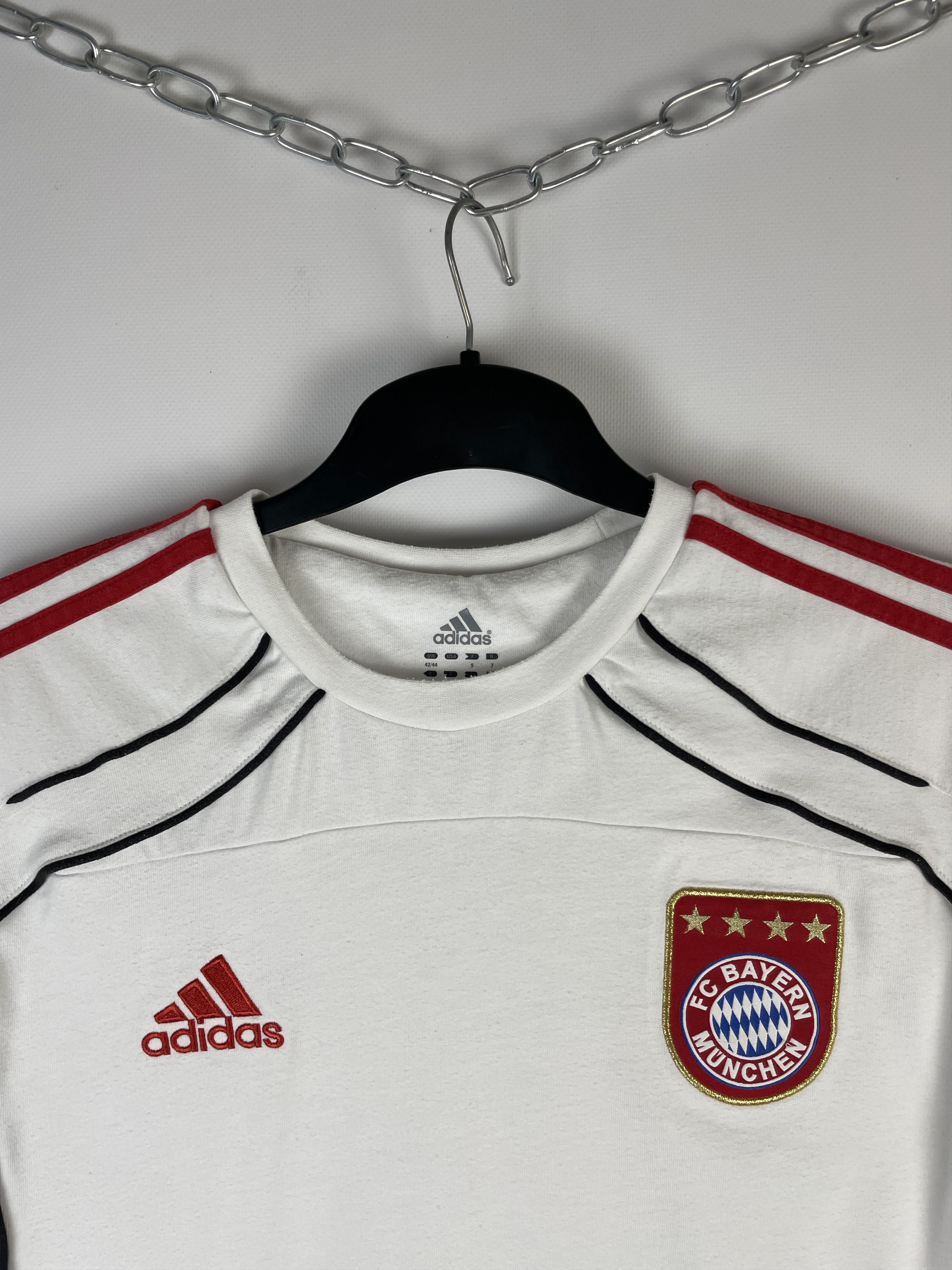 Adidas Adidas FC BAYERN MUNCHEN vintage tee T-shirt Size US L / EU 52-54 / 3 - 4 Thumbnail