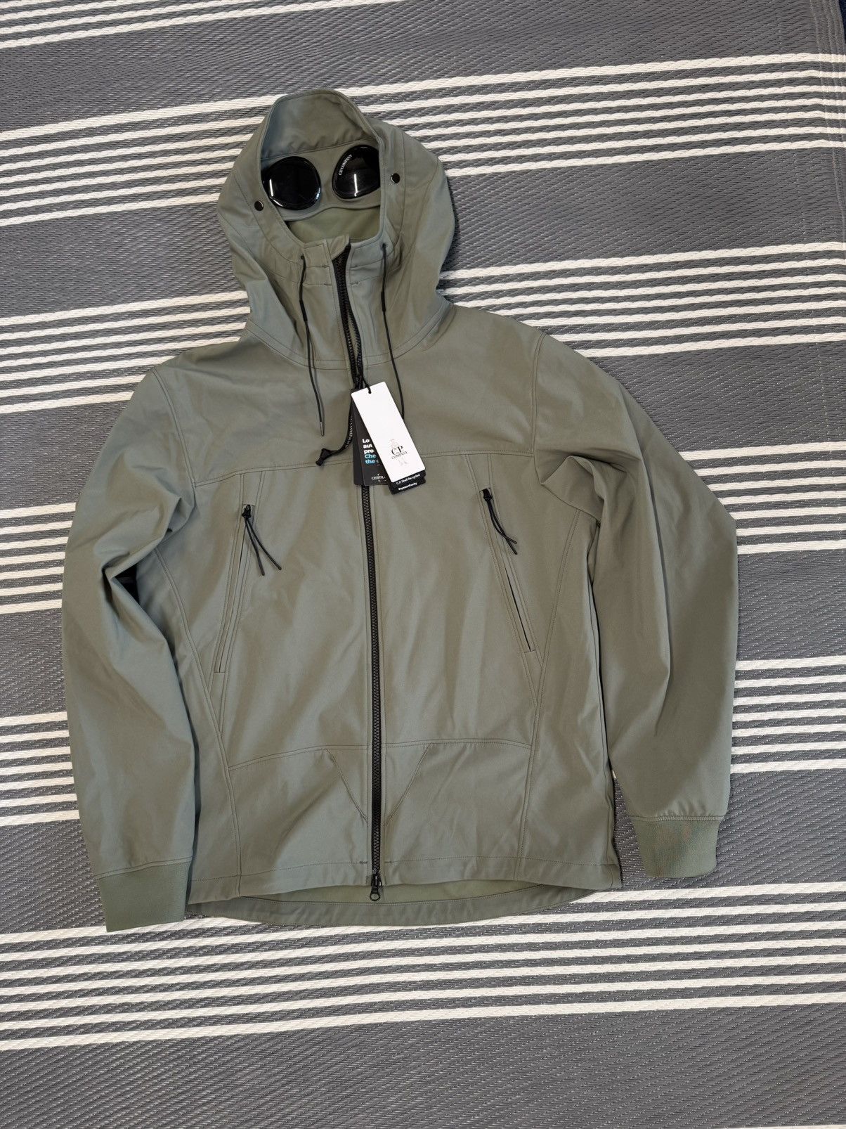 C.P. Company C.P. Company google jacket shell r Size US L / EU 52-54 / 3 - 1 Thumbnail