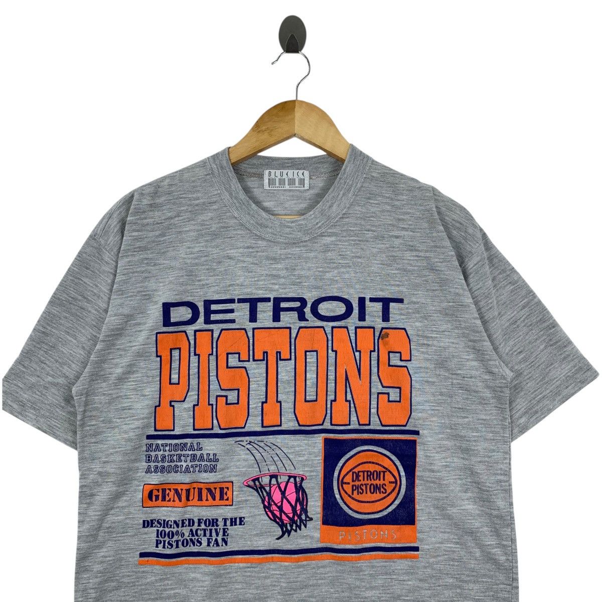 Vintage DETROIT PISTONS NBA Basketball Team Sportswear Big T-Shirt Size US M / EU 48-50 / 2 - 2 Thumbnail