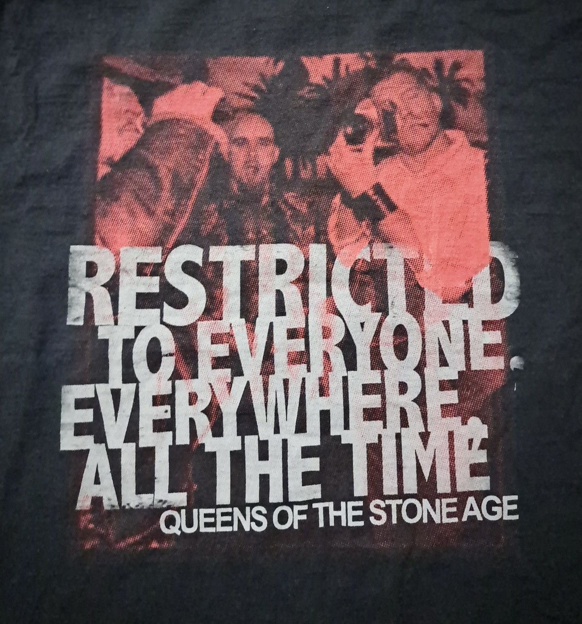 Band Tees QUEENS OF THE STONE AGE x Tour T-Shirt 2010 Size US XL / EU 56 / 4 - 3 Thumbnail