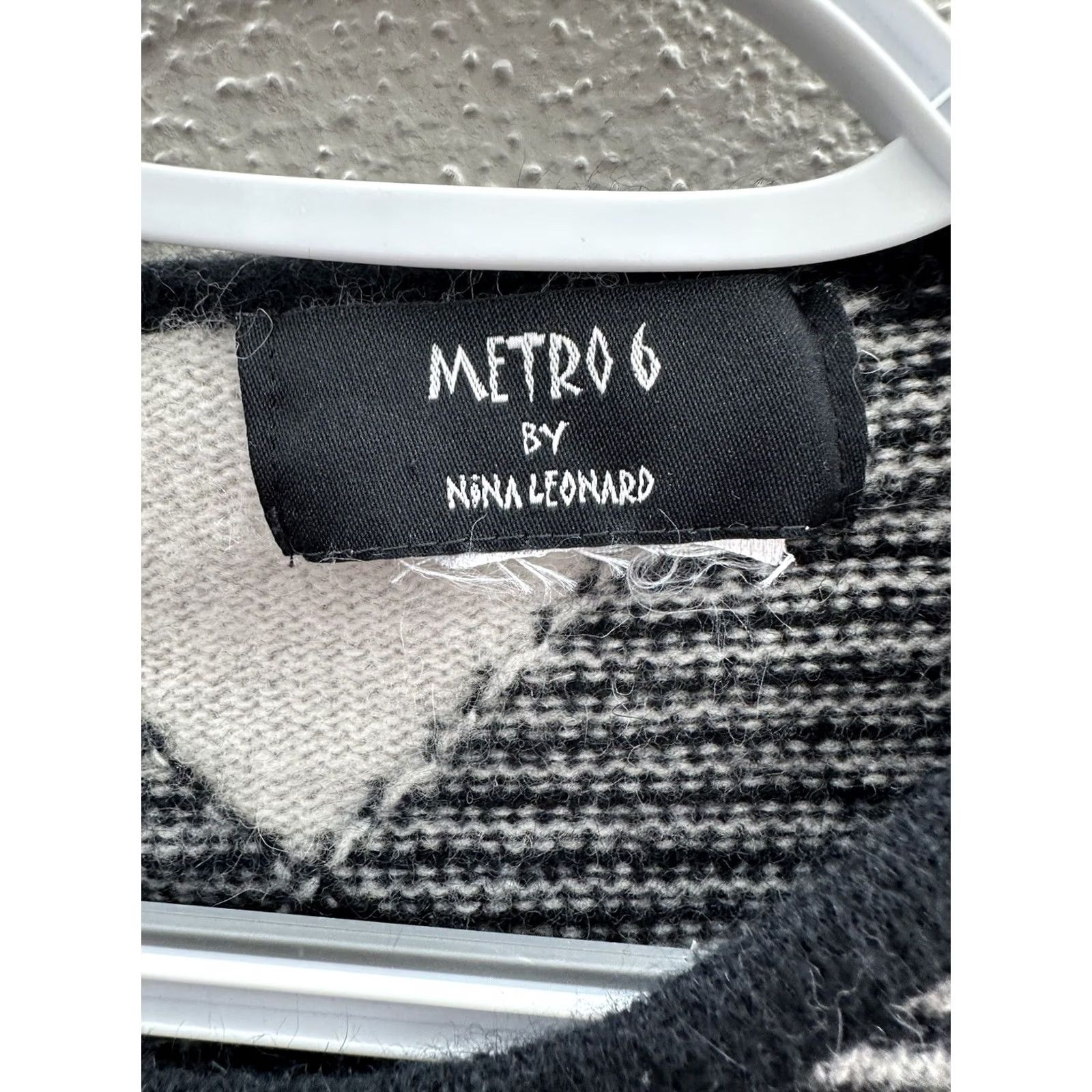 Vintage Womens Metro 6 Nina Leonard Plaid Sweater Long Sleeve Size S Black White Raglan Knit Pullover Size S / US 4 / IT 40 - 4 Thumbnail