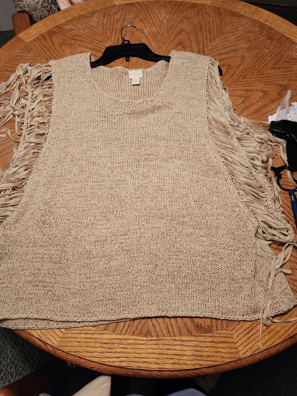 Chicos Chicos S/M sleeveless w fringe Tan sweater. Size M / US 6-8 / IT 42-44 - 1 Thumbnail