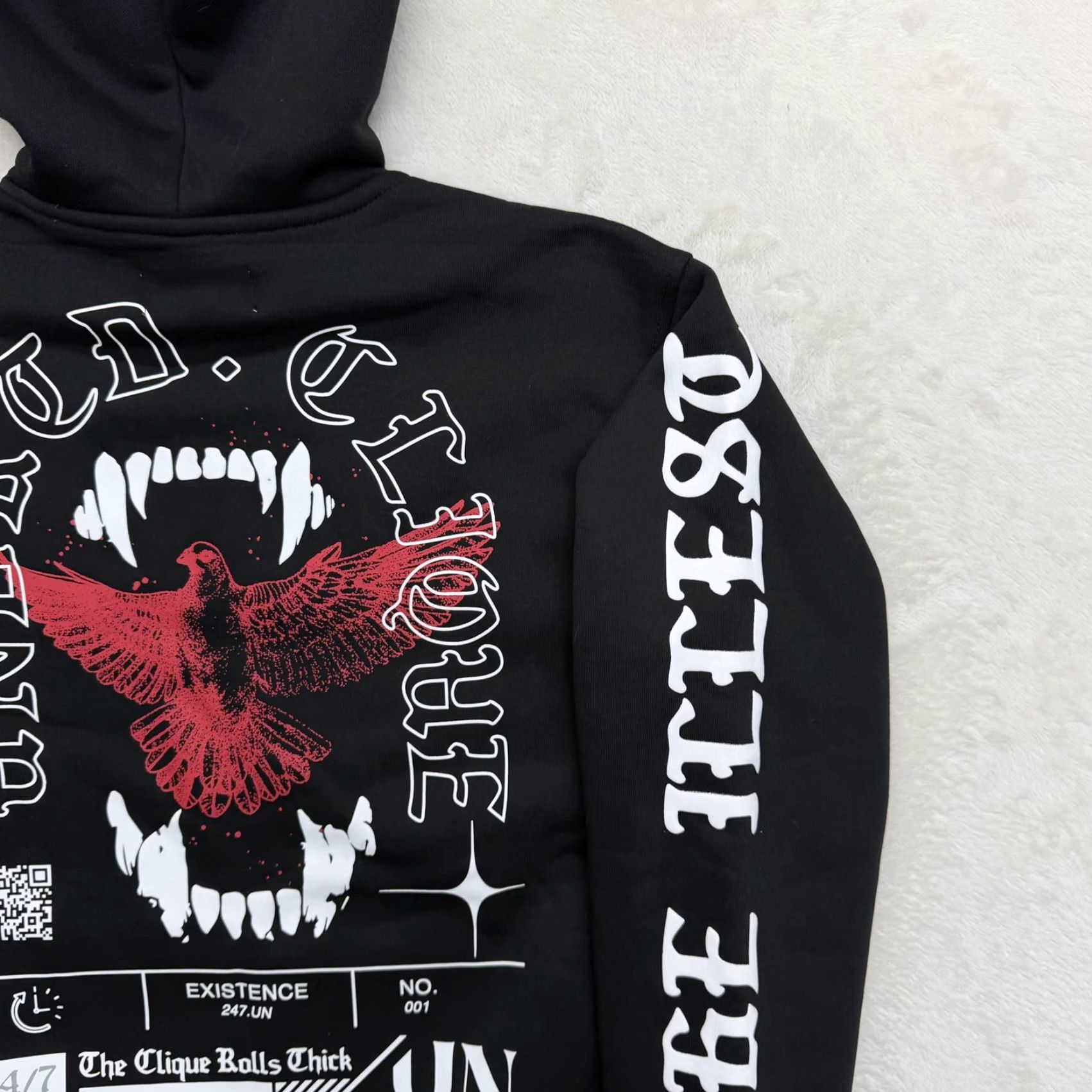 Vintage VINTAGEN/A UNDRTD Sweater Hoodie Small Black Vampire Graphic Pullover Fleece Gothic Size US S / EU 44-46 / 1 - 3 Thumbnail