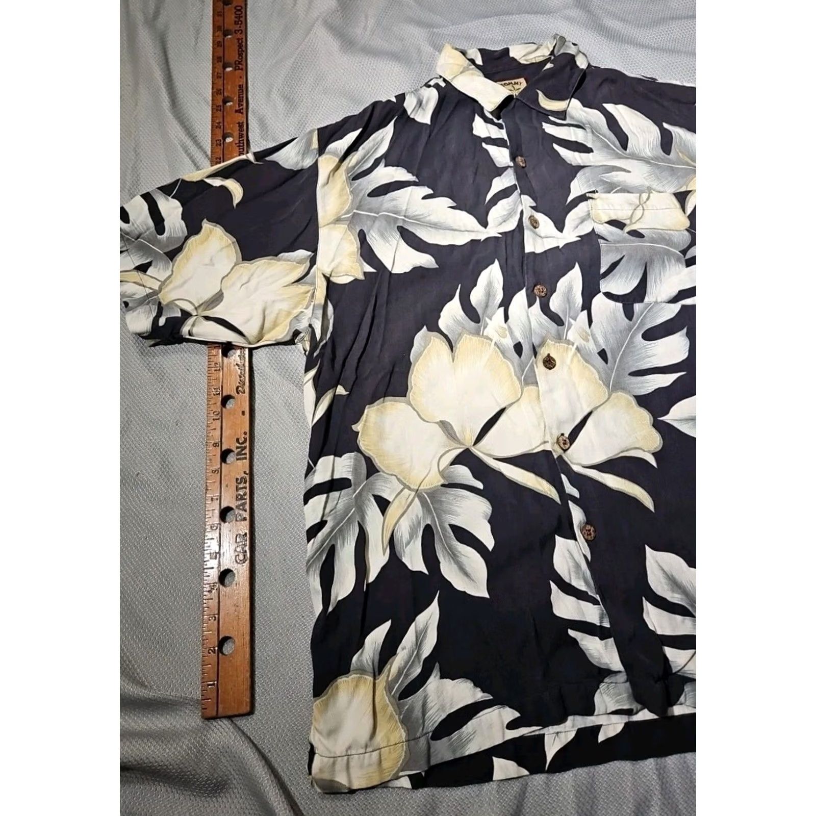 Tommy Bahama Tommy Bahama Shirt Men M Black Beige Floral Palm Hawaiian Camp 100% Silk Shirt Beach Hawaiian Aloha Vacation Resort Mens Silk Shirt Size US M / EU 48-50 / 2 - 3 Thumbnail