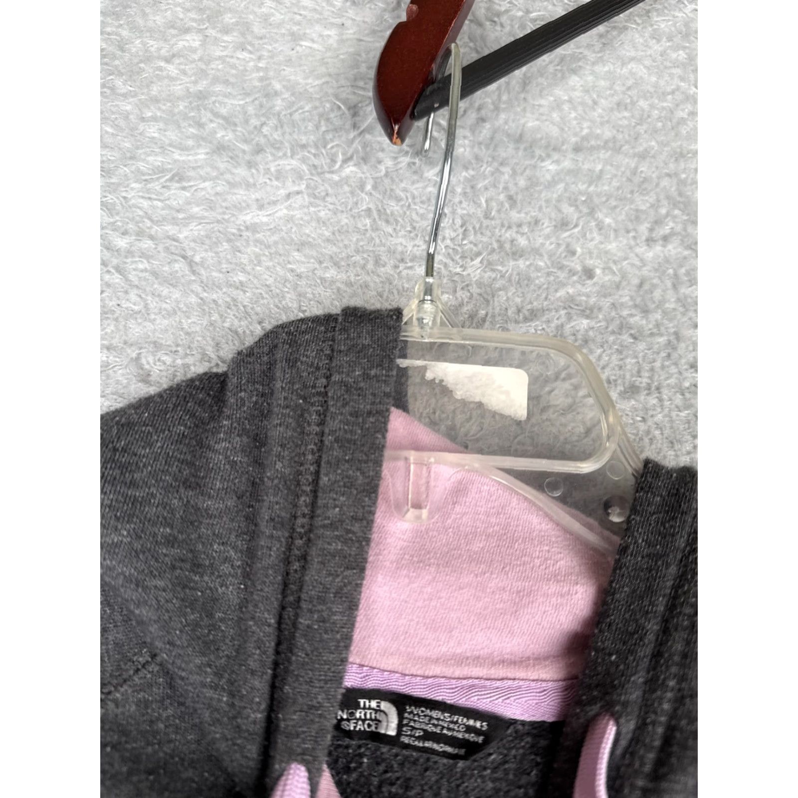 The North Face The North Face Hoodie Womens Small Gray Rocky Mountain Graphic Pullover Fleece Size S / US 4 / IT 40 - 7 Thumbnail