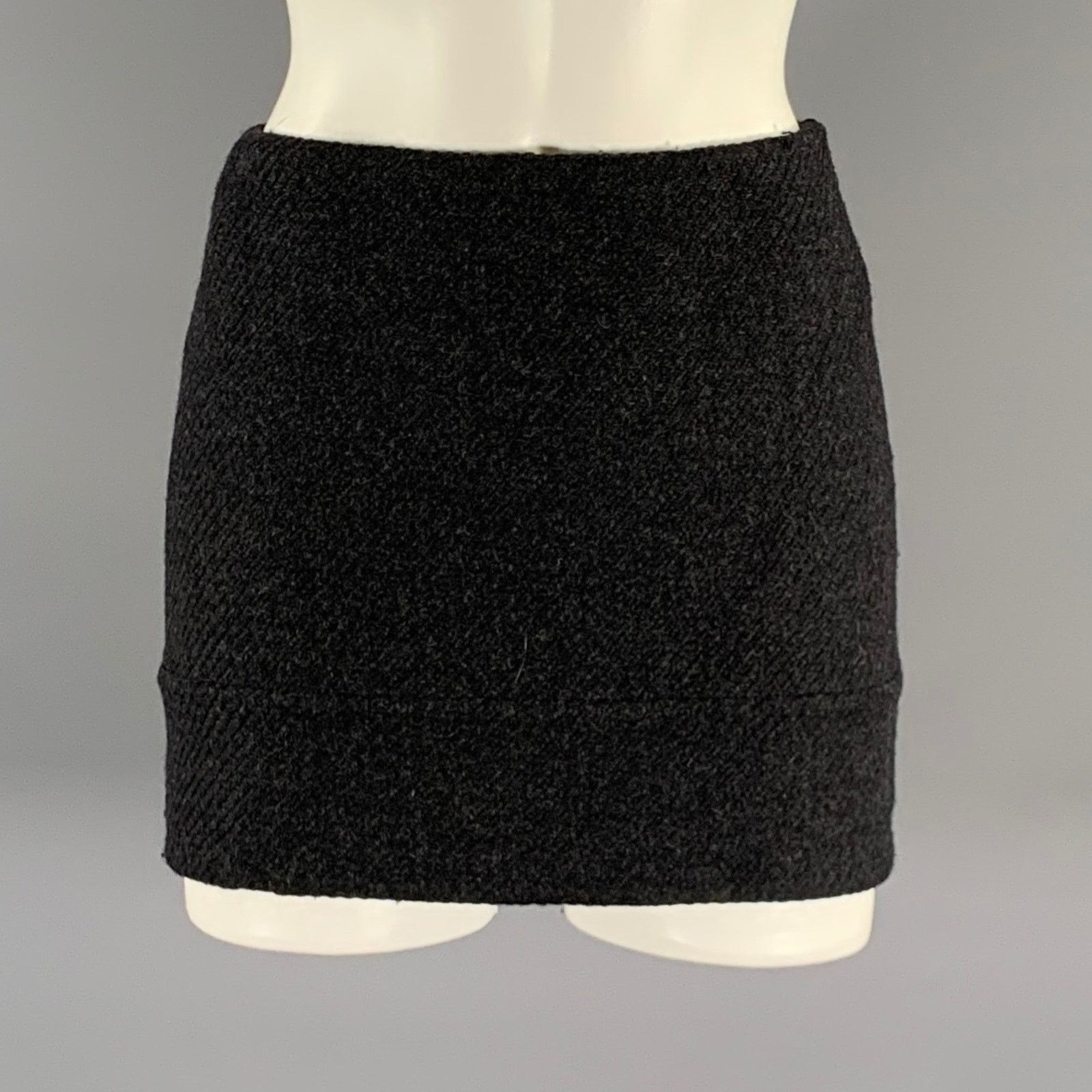 Prada PRADA Size 2 Grey Dark Grey Wool Blend Mini Skirt Size 26" / US 2 / IT 38 - 1 Thumbnail