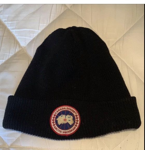 image of Canada Goose Beenie in Black, Men's