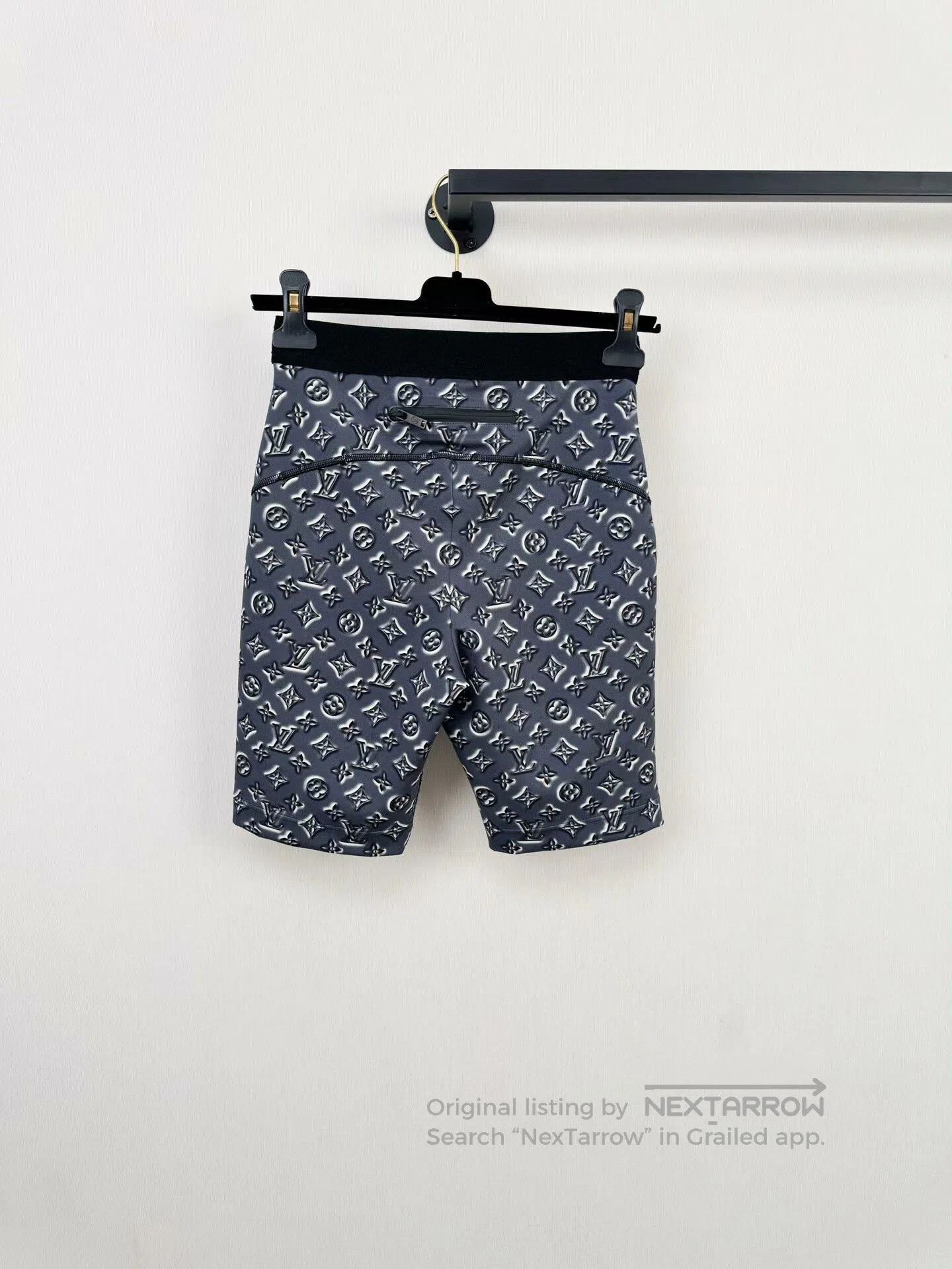 Louis Vuitton Louis Vuitton New Cycling Shorts. Size US 36 / EU 52 - 7 Thumbnail