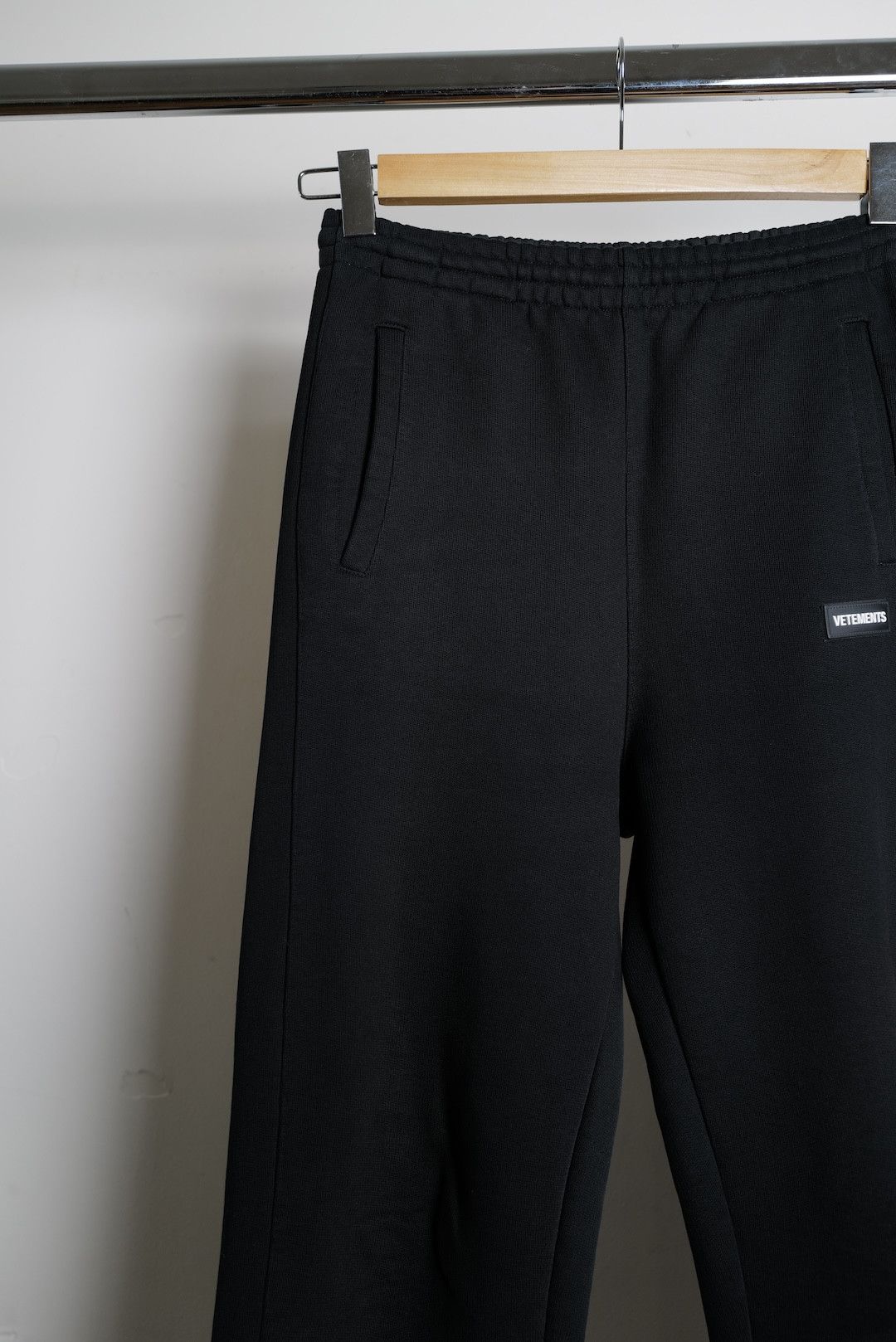 Vetements JERSEY TRACKPANTS Size US 30 / EU 46 - 3 Thumbnail