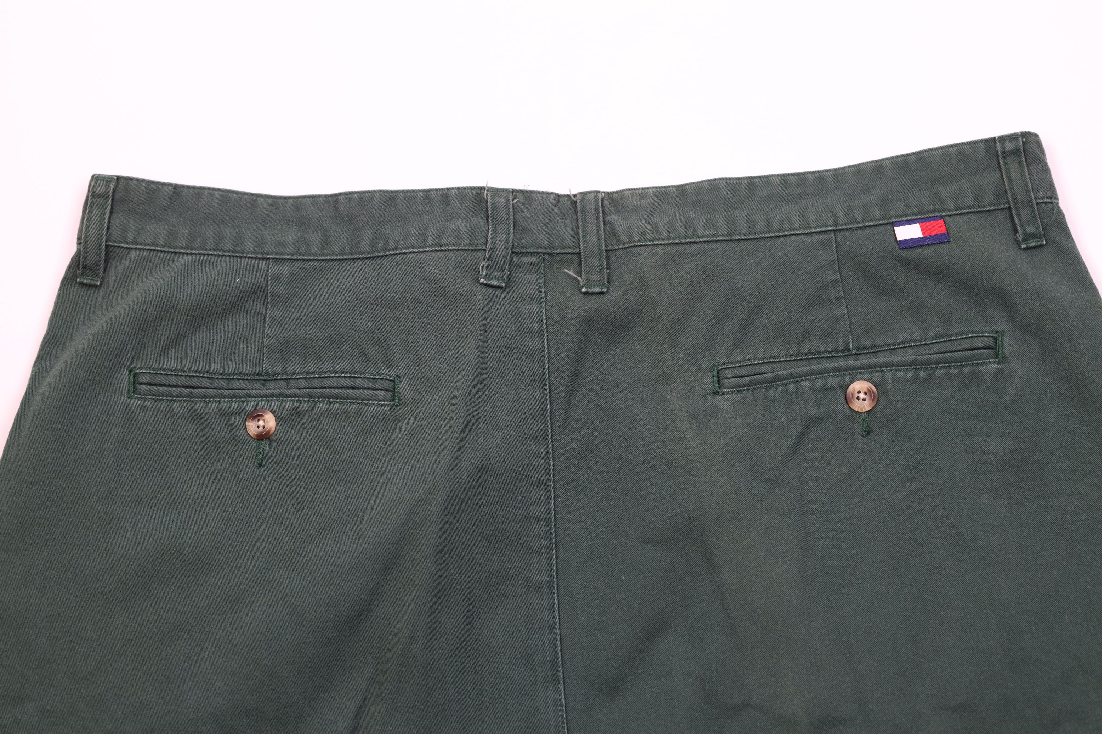 Tommy Hilfiger Vintage 90s Tommy Hilfiger Golf Chino Shorts Green Cotton Size US 40 / EU 56 - 10 Thumbnail