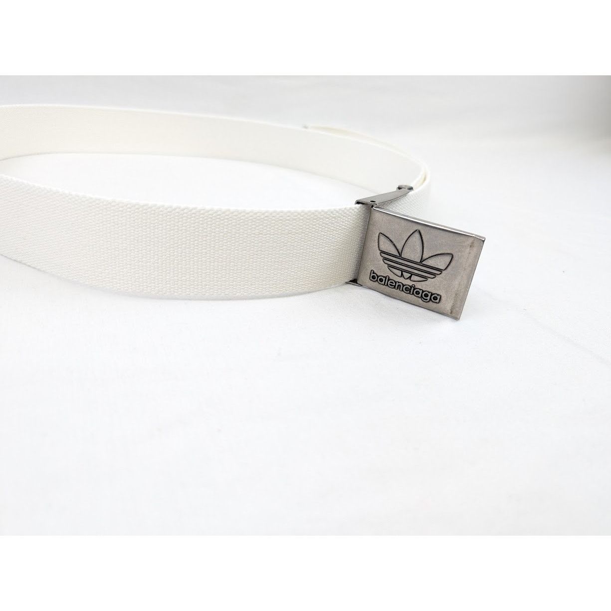 Balenciaga o1rshd1 Size: M / Skater Belt in White Size ONE SIZE - 12 Thumbnail