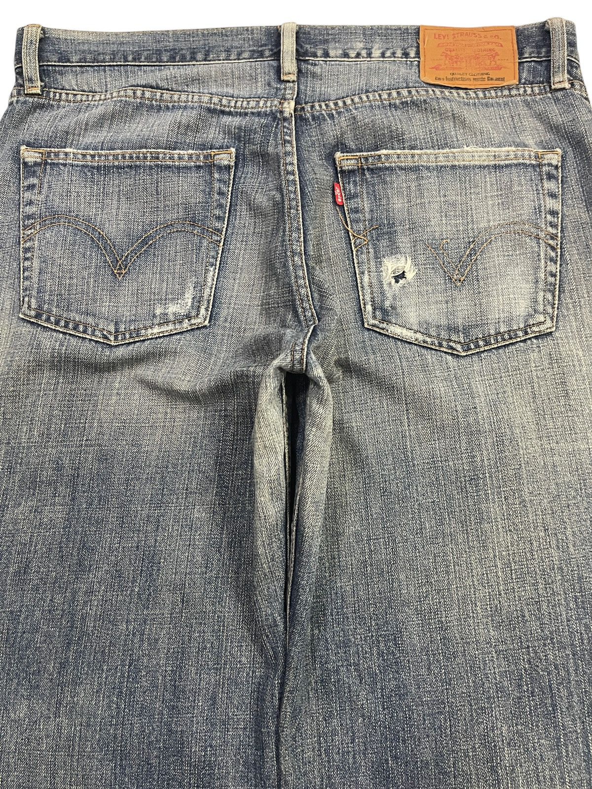 Levi's Vintage 90s Levis Blue Faded Wash Style Baggy Jeans Size US 38 / EU 54 - 5 Thumbnail