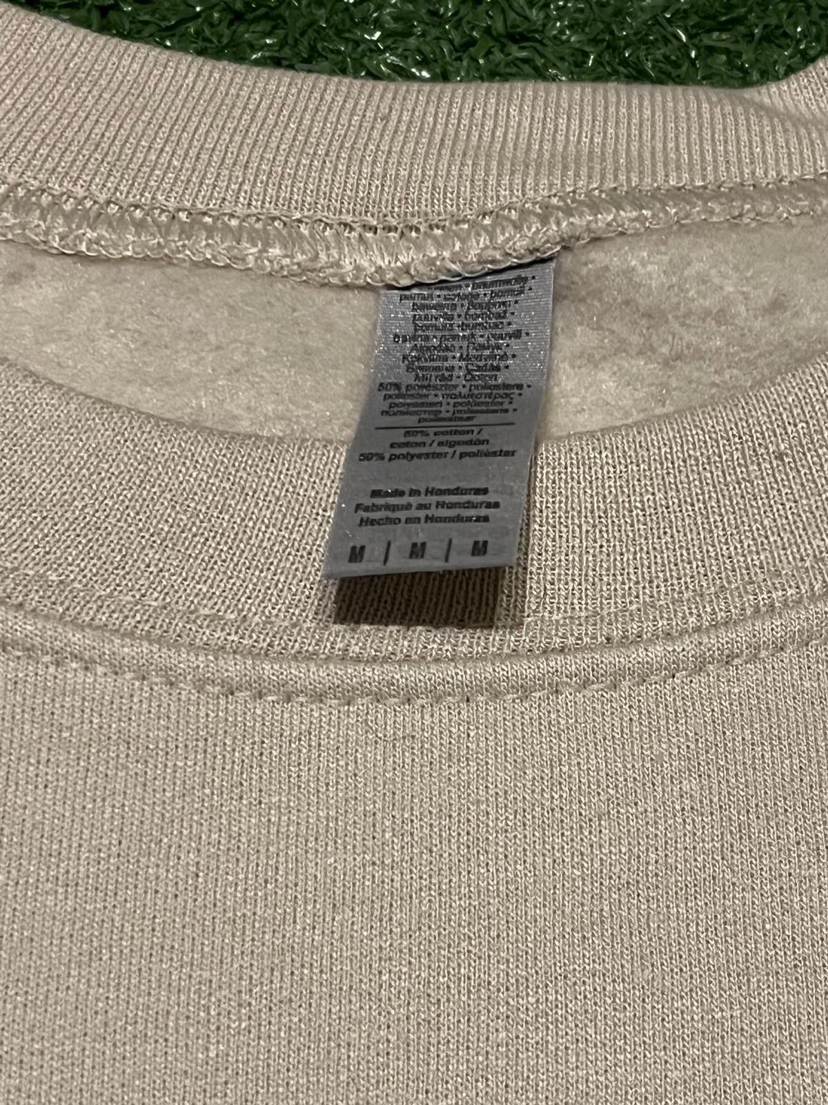 Disney Vintage Disneyland Beige Crewneck Sweatshirt Size ONE SIZE - 4 Thumbnail