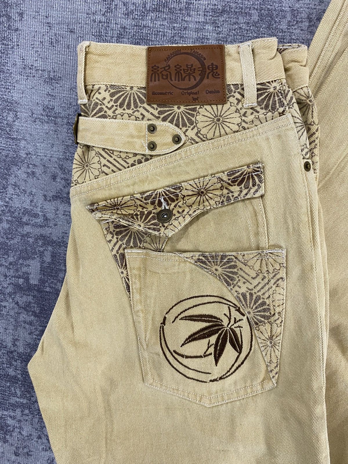 Karakuri Tamashii buckle back karakuri paint & embroidery pant poem harajuku Size US 31 - 2 Thumbnail