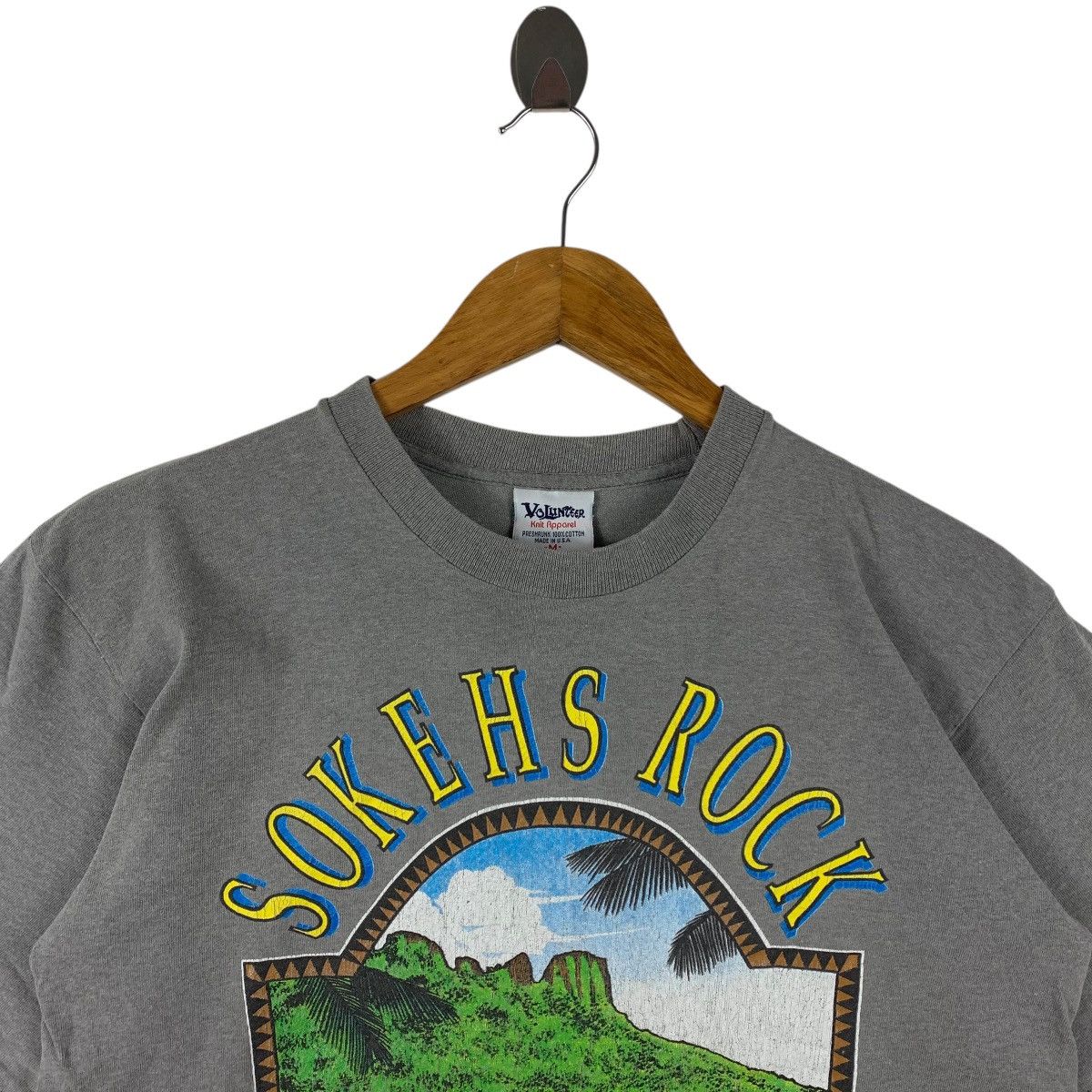 Vintage Vintage 90s SOKEHS ROCK pohnpei Surfing big printed tee Size US M / EU 48-50 / 2 - 2 Thumbnail