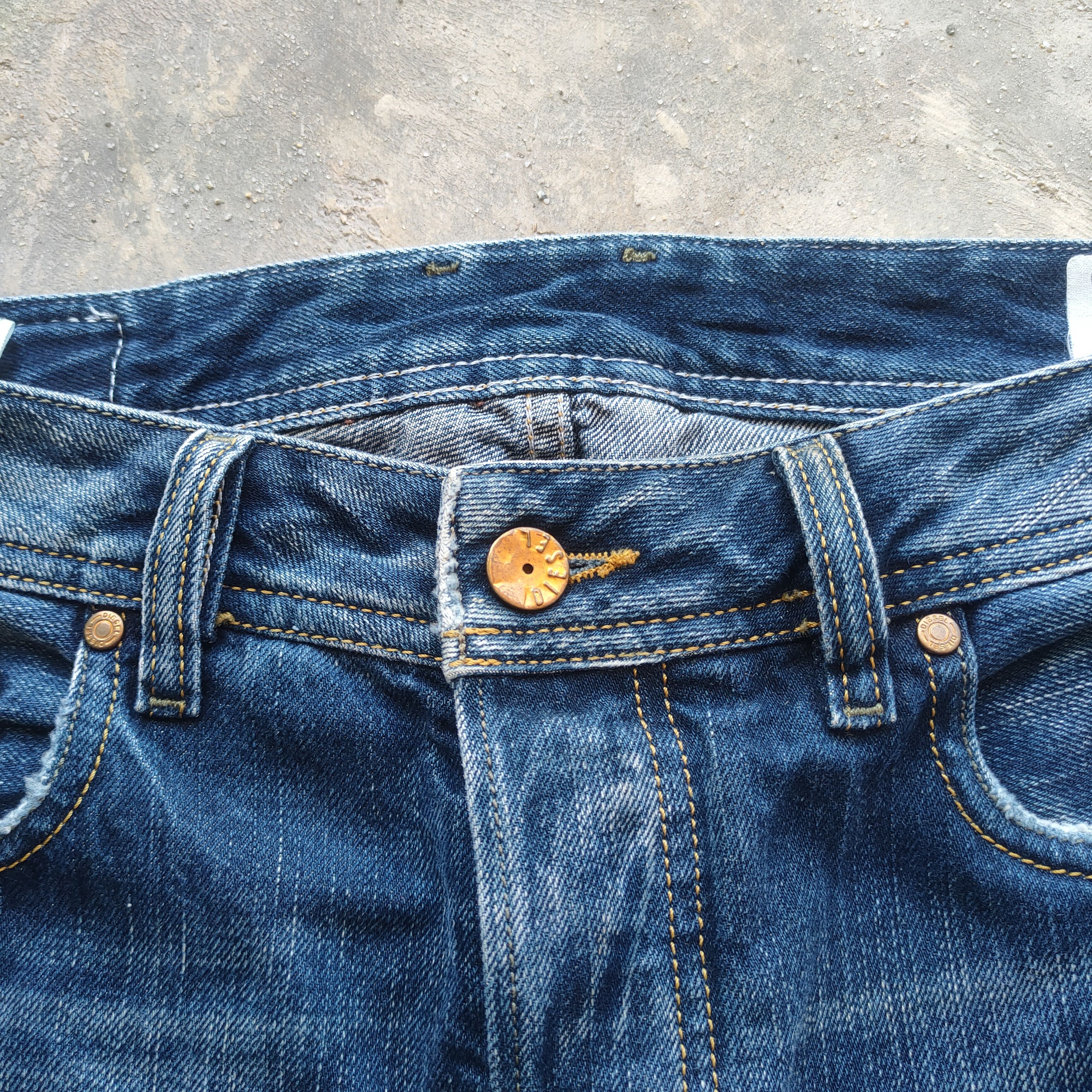 Diesel W30 VINTAGE DIESEL FLARE DISTRESSED JEAN PANTS Size US 30 / EU 46 - 5 Thumbnail