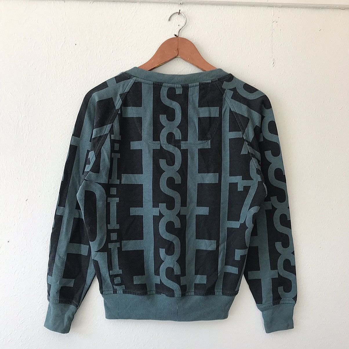 Diesel Diesel crop top sweater pullover vneck Size XS / US 0-2 / IT 36-38 - 2 Thumbnail