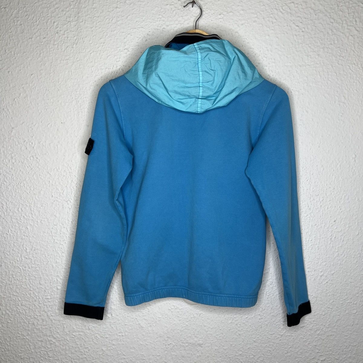 Stone Island Stone Island Sweatshirt Hoodie Blue Badge Logo Size S / US 4 / IT 40 - 7 Thumbnail