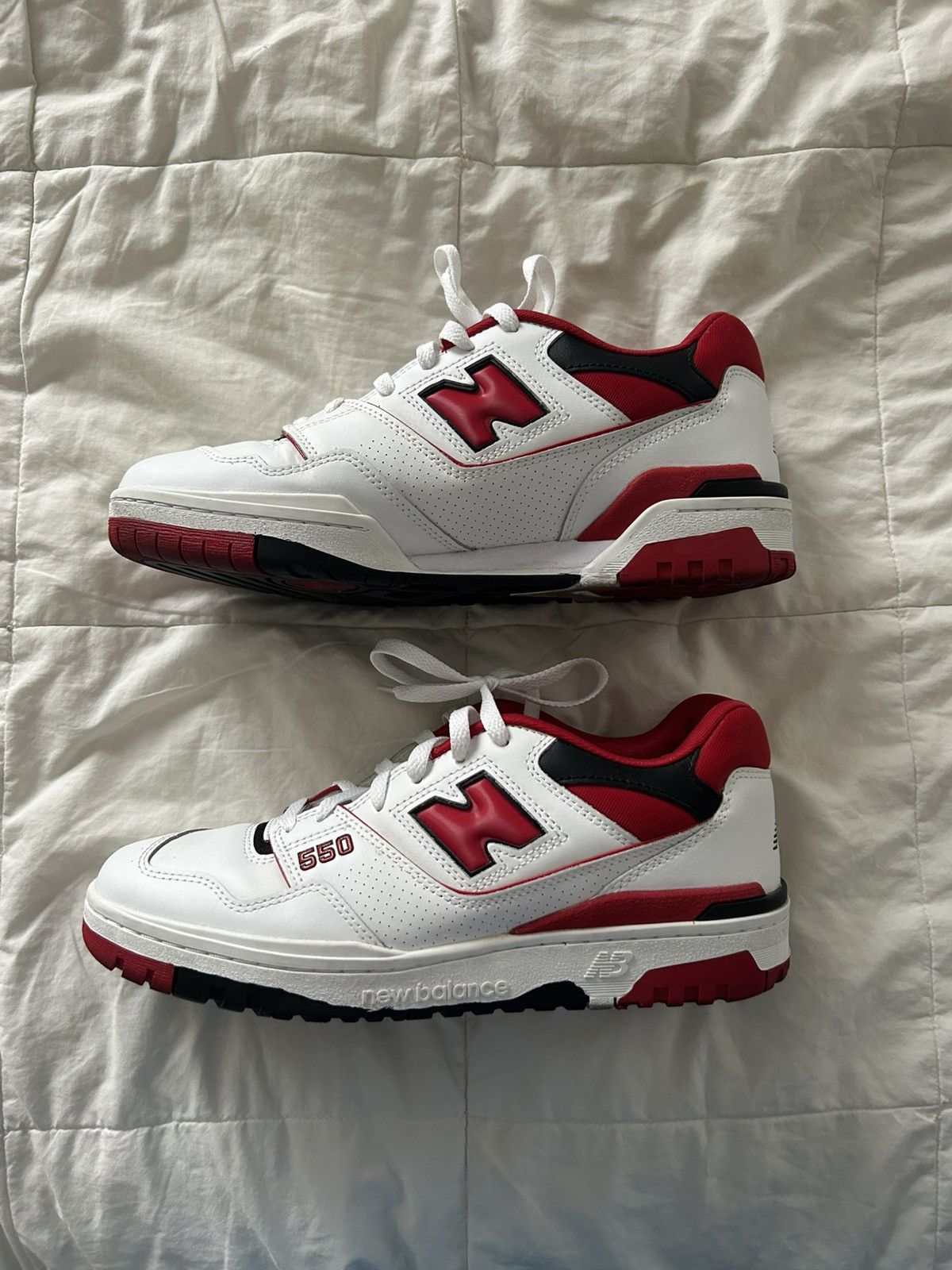 New Balance New Balance 550 White/Red Size US 10.5 / EU 43-44 - 2 Thumbnail