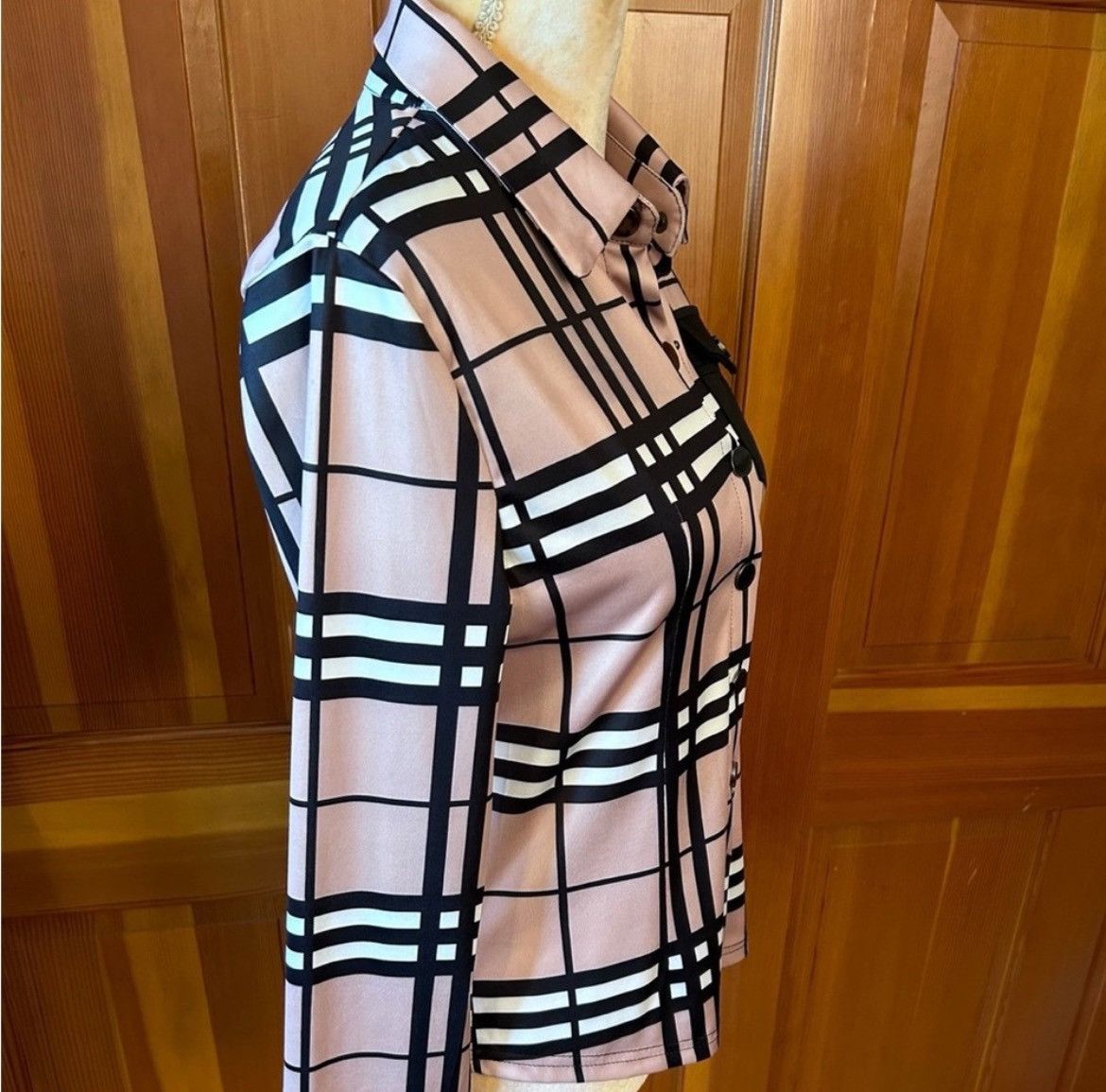 Designer × Other NWT, Lavishly Paris Designer Button Up Blouse. Size M / US 6-8 / IT 42-44 - 7 Thumbnail