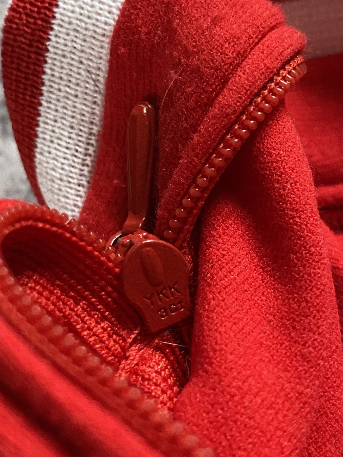 Adidas Vintage Adidas Tracksuit Swiss Made Jacket Pants Retro 50 Size US M / EU 48-50 / 2 - 13 Thumbnail