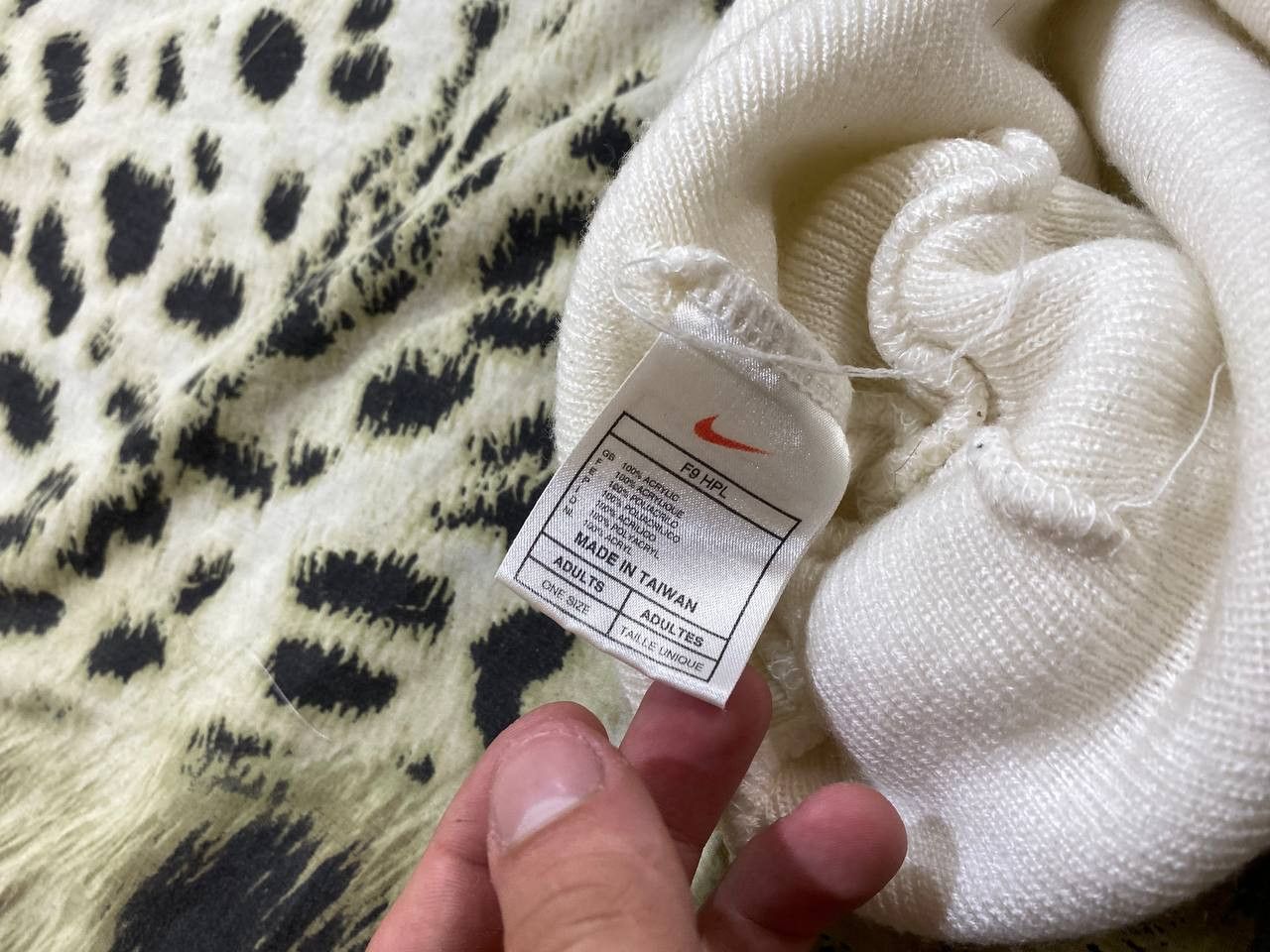 Nike Hats whtie Vintage Nike big logo Y2K Streetwear Size ONE SIZE - 2 Thumbnail