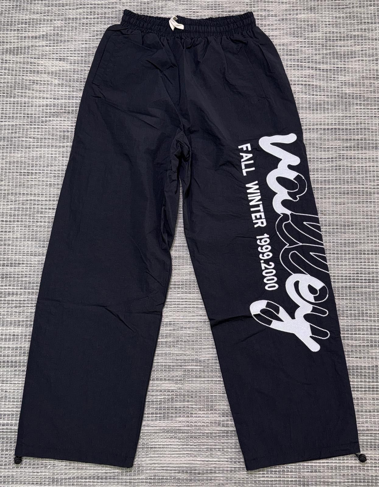 Vale Forever Black Big Signature Swish Sweats